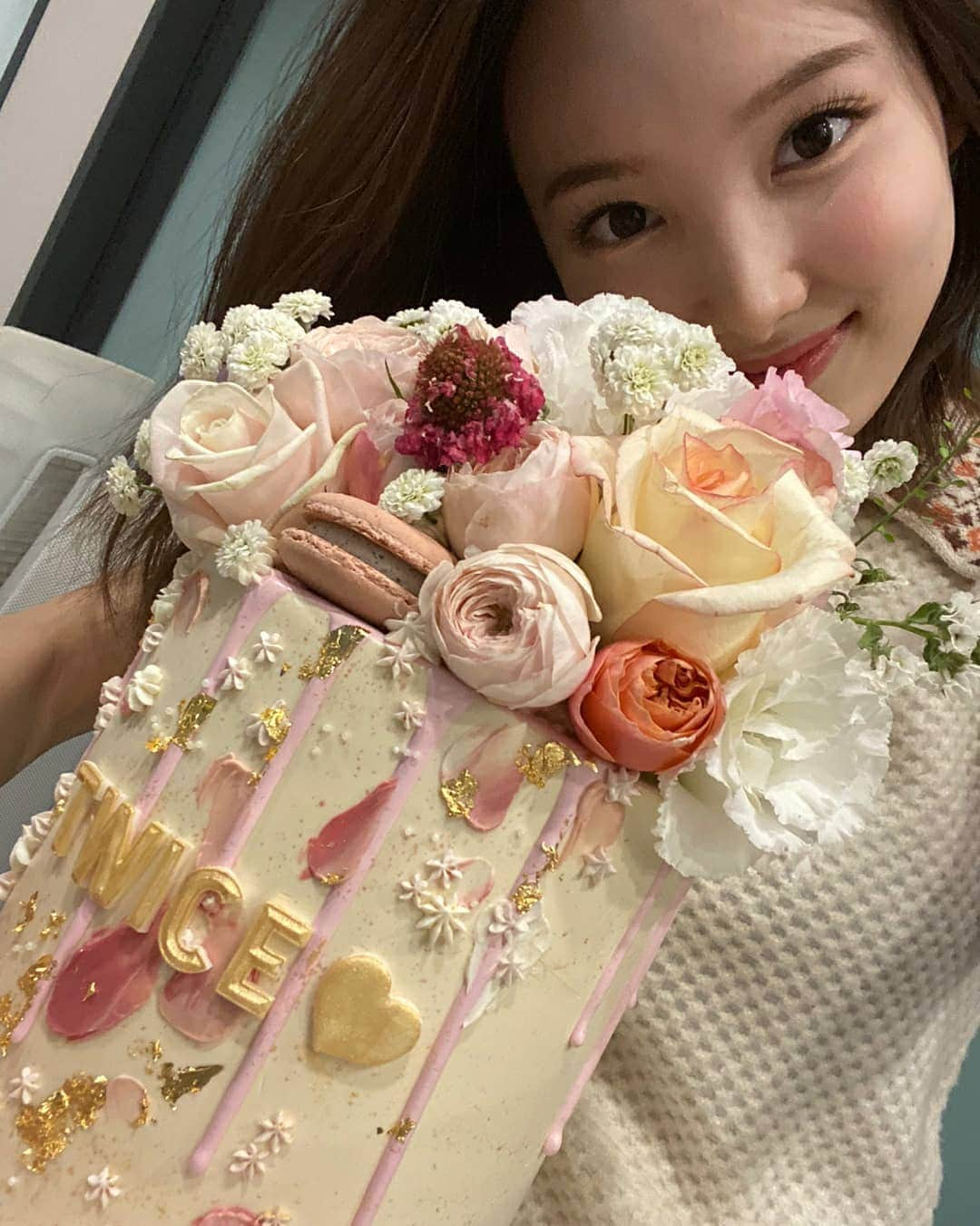 TWICEさんのインスタグラム写真 - (TWICEInstagram)「감사합니다💐💐💐」11月15日 16時46分 - twicetagram