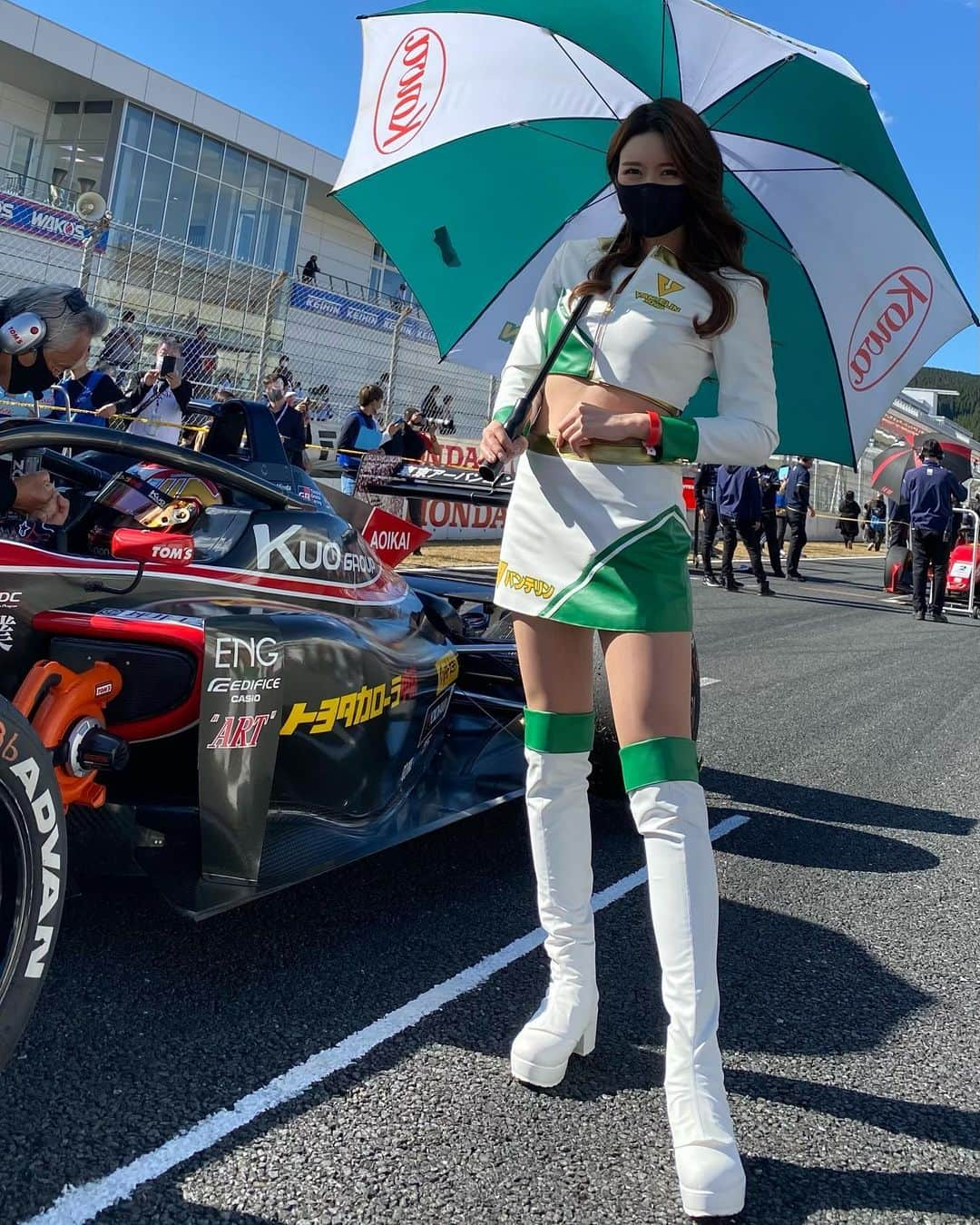 吉美あやさんのインスタグラム写真 - (吉美あやInstagram)「#sformula Rd.4オートポリス🐴 36号車は8位、1号車は7位となりました💫✨ 応援ありがとうございました！💚 今シーズン初のサーキット、 とっても楽しかったです🥺💗 次戦も応援よろしくお願いします☺️ . #tomsracing #vantelinteamtoms #オートポリス #selfie #셀카 #셀스타그램 #소통 #섹시 #촬영 #레이싱모델 #모델 #일본여자 #japanesegirl #followme #レースクイーン #RQ #吉美あや #モデル #ポートレート #写真好きな人と繋がりたい #ファインダー越しの私の世界 #photography #pic #picture」11月15日 16時46分 - aya_yoshimin