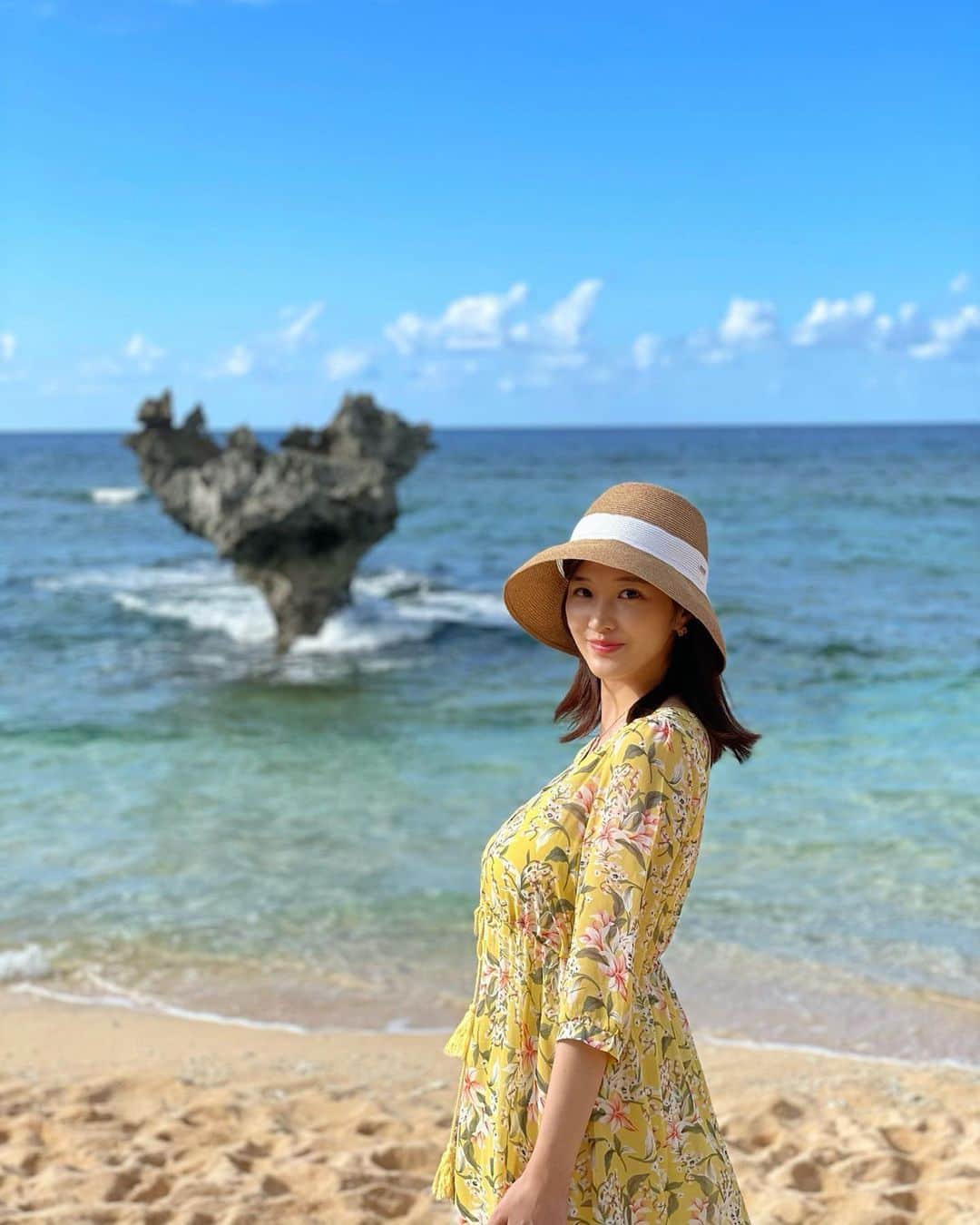 のインスタグラム：「ハートロック💓 #古宇利島 #ハートロック　#ハート岩　#沖縄　#okinawa #오키나와」