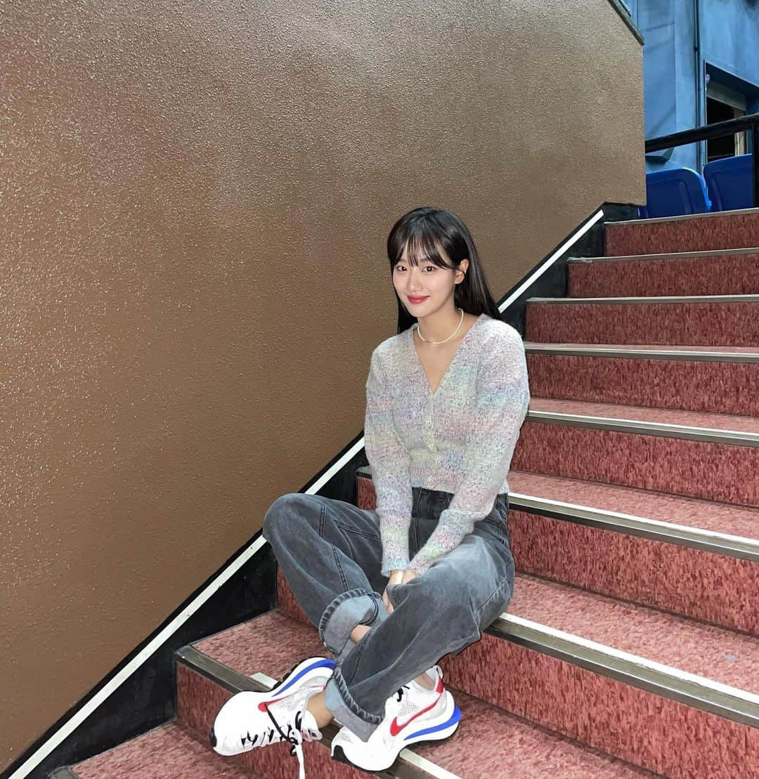 ナウンさんのインスタグラム写真 - (ナウンInstagram)「퇴근!🤍❤️💙」11月15日 17時27分 - betterlee_0824