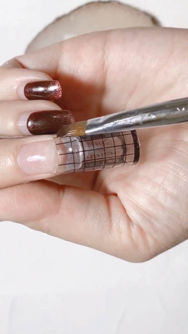 なかやまちえこのインスタグラム：「フォーミングジェルでスカルプネイル！ scalp nail with gel!⠀  PREGEL・Betty gel・きまぐれキャット・PREANFA・PREXY商品は、ネイリストの方は↓ ⠀ プリモール @nail_premall ⠀ http://gelnailshop.com/ ⠀ キャンディポケット @candypocket_official ⠀ http://www.beautysupport.jp/sm/script_main/shoptop.php ⠀ ⠀ セルフの方は↓ ⠀ ジョイアート @joyartofficial ⠀ http://joyart.biz/ ⠀ ⠀ にて購入頂けます☺️ ⠀ #nail #nails #nailart #ネイル #美甲 #ネイルアート  #japanesenailart #manucure #japanesenails #manicurist #gelnails #أظافر #네일아트 #미용 #vẽmóng #ngườiđẹp  #เพ้นท์เล็บ #искусствоногтя #artedeuñas #เพ้นท์เล็บเจล #ジェルネイルデザイン #ネイルデザイン #senikuku #nagelkunst #フォーミングジェル #polygel @pregelofficial @kimagure_cat_whim @bettygel_official」