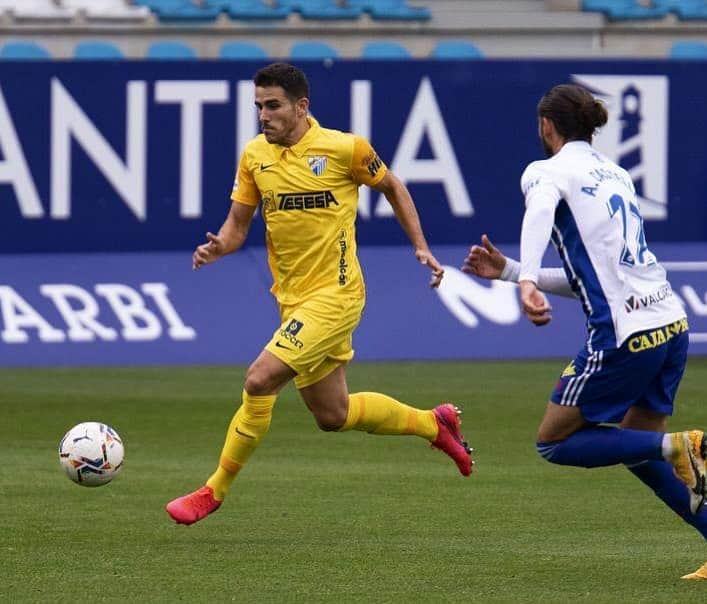 ハイロ・サンペリオのインスタグラム：「➕1️⃣ en un campo complicado!! Seguimos @malagacf 💪🏼」