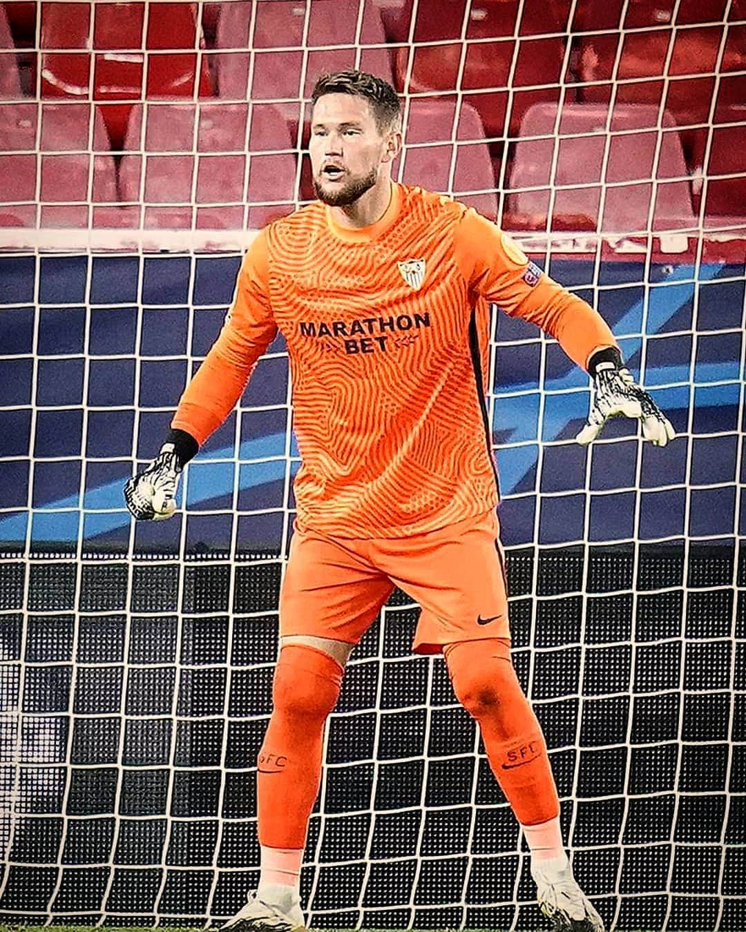 セビージャFCさんのインスタグラム写真 - (セビージャFCInstagram)「🗺️ ¡Mucha suerte en tu partido, Tomáš! 1️⃣ 🧤  ➡️ 🇨🇿 🆚 🇮🇱 (20:45)  #WeareSevilla #UEFANationsLeague」11月16日 4時16分 - sevillafc