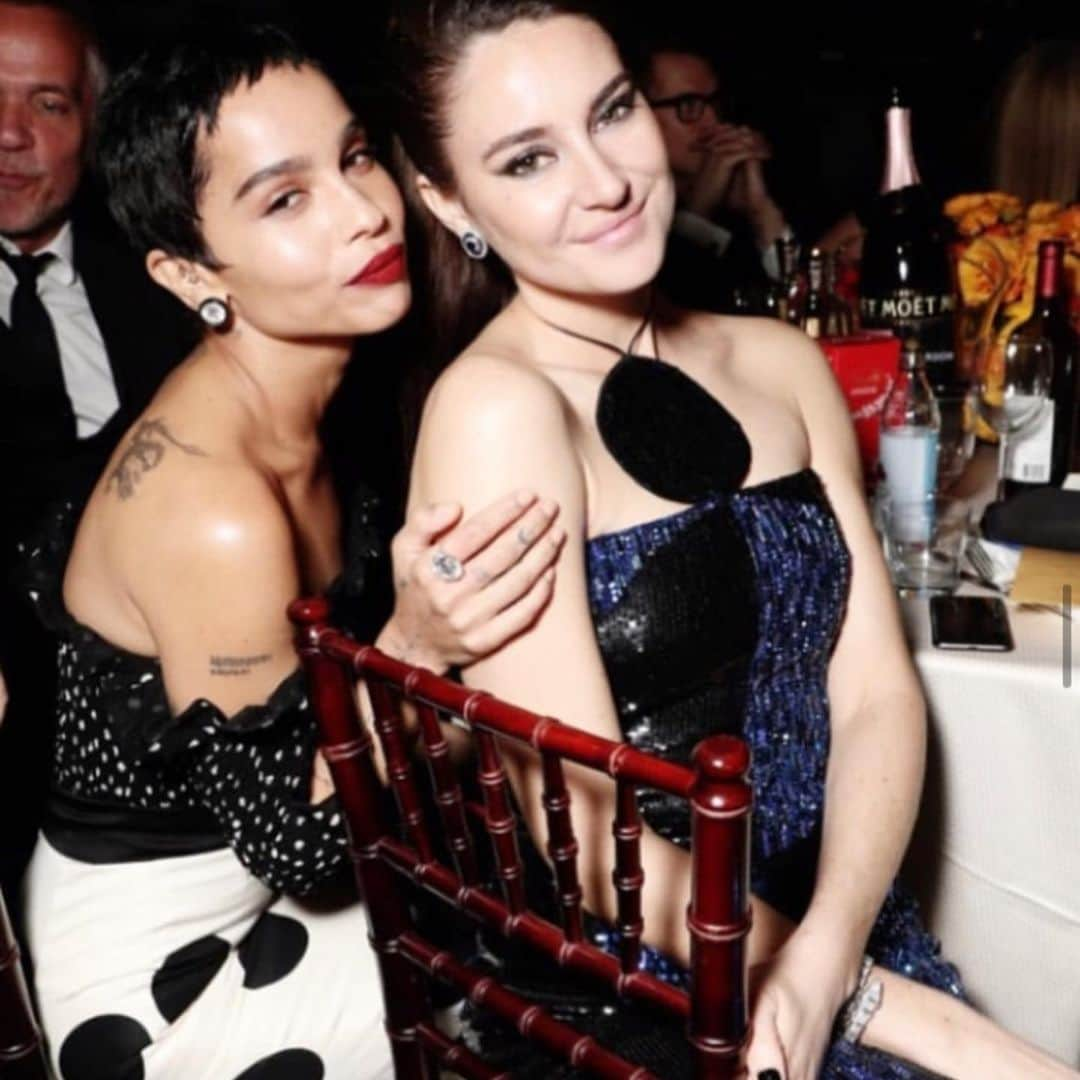 ゾーイ・クラヴィッツさんのインスタグラム写真 - (ゾーイ・クラヴィッツInstagram)「happy born day to my sis @shailenewoodley  i am so lucky to know such a smart, funny, honest, badass, and frankly-- just really fucking cool human. you. go. girl.  and then...keep going. ♥️🥳♥️」11月16日 4時27分 - zoeisabellakravitz