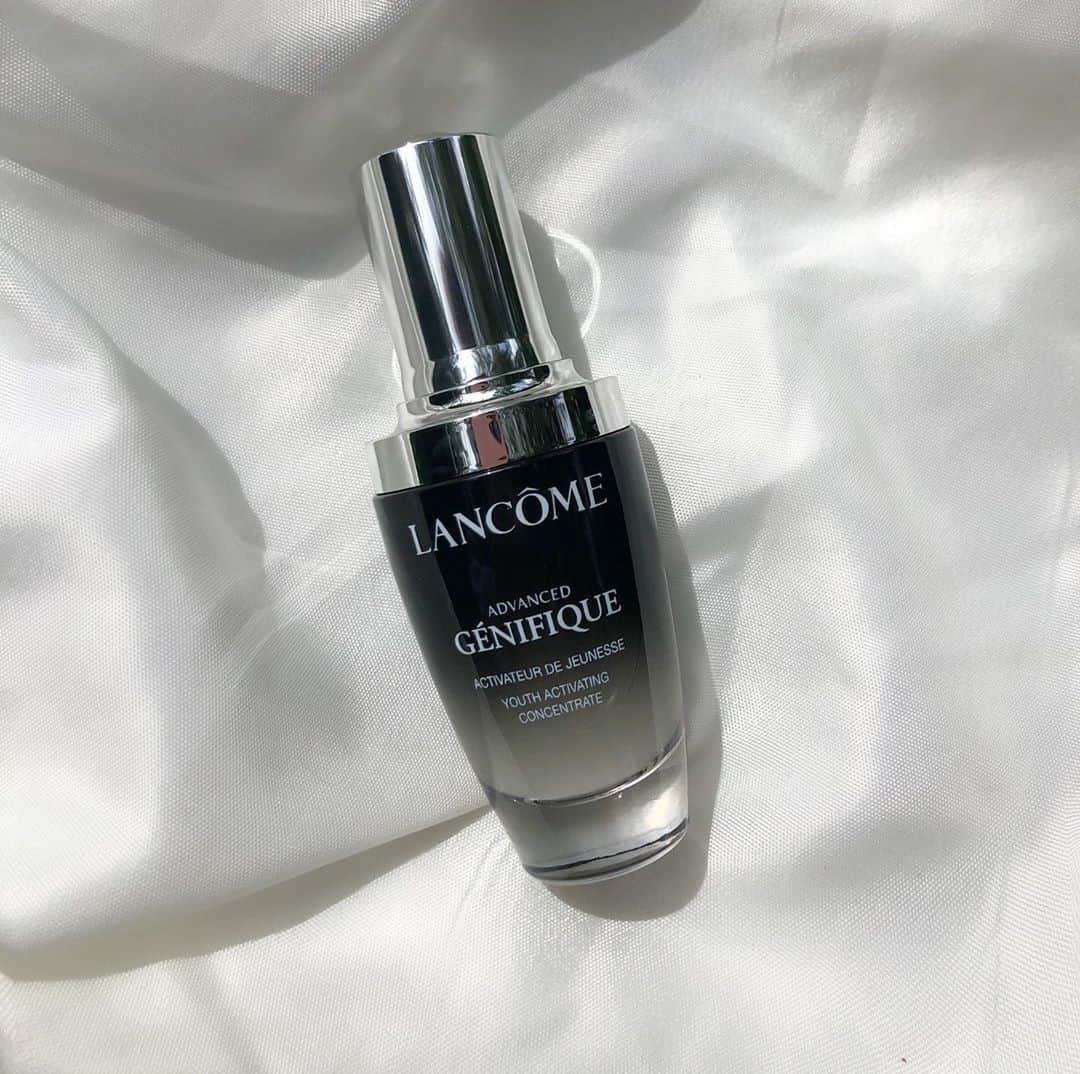 Lancôme Officialさんのインスタグラム写真 - (Lancôme OfficialInstagram)「Show your true inner strength like @tara.the.explorer with our Advanced Génifique Serum to reveal visibly younger and smoother skin. #Lancome #AdvancedGenifique #Skincare #Regram」11月16日 4時58分 - lancomeofficial