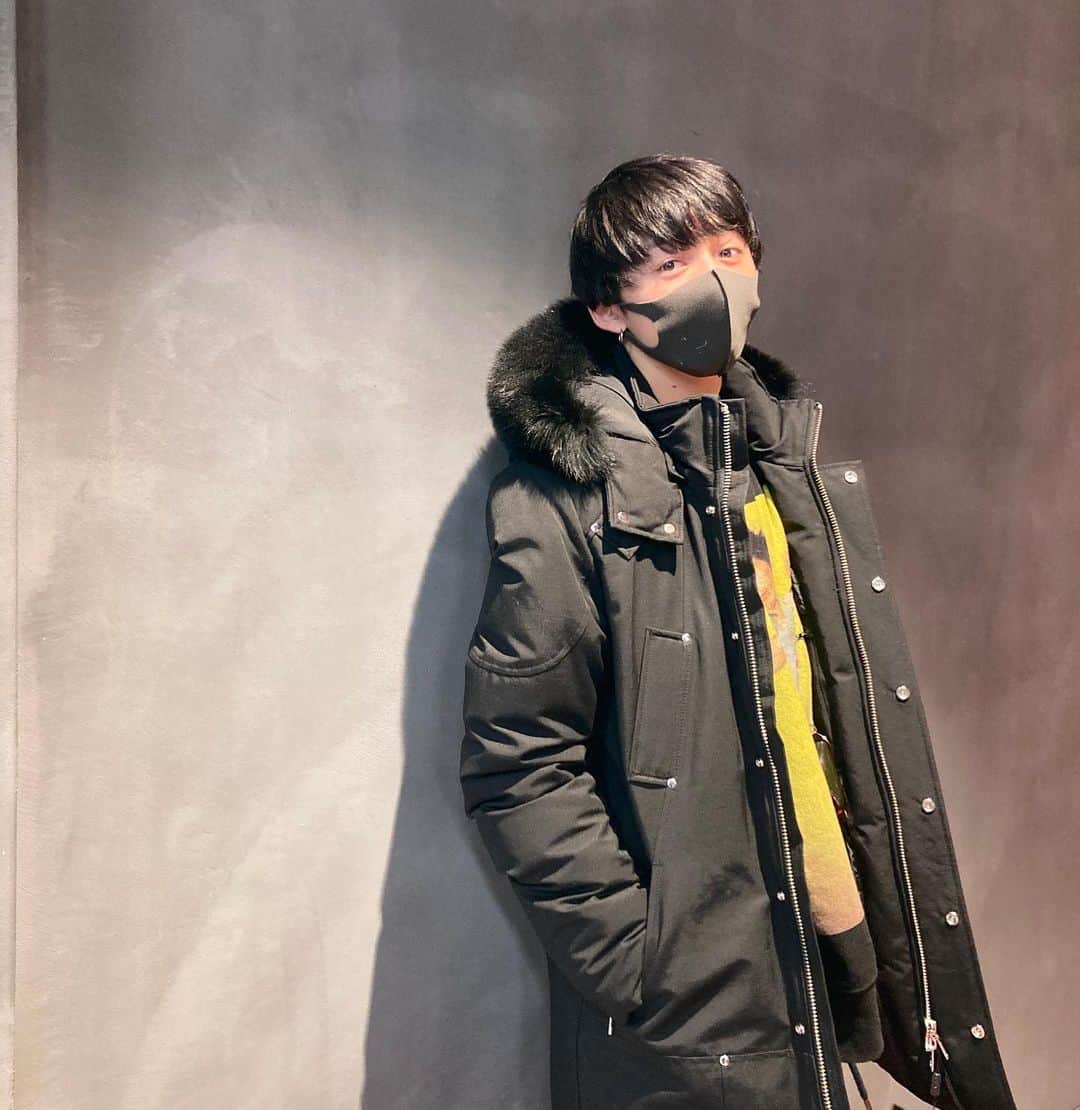 大原海輝のインスタグラム：「友人のお誘いでMOOSE KNUCKLESに行って来たよ！ 「Bring The Heat」POP UP STORE  伊勢丹新宿店 MENS館 6階 11月24日までしてるみたい😉#moosebringstheheat #ムースナックルズ」