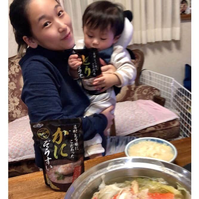 世手子さんのインスタグラム写真 - (世手子Instagram)「Crab pot tonight🍲🦀 With three types of porridge🐓🐟🦀 Family fun dinner time🍽٩(๑❛ᴗ❛๑)۶ @tableland_official  #テーブルランド の #かにぞうすい #たいぞうすい #とりぞうすい 家族で食べたよ(*^o^*) あったまるねぇ(*´∀｀*) お出汁がきいて大満足（＾_＾） 更に今夜は #蟹鍋 で #追い蟹 #出汁 (￣∀￣) すぐできて楽チン！家族で楽しい(*´ー｀*) お鍋が美味しい季節になってきた（＾Ｏ＾） #オーガニックマルシェ いってこようかな(//∇//) ＜ViOマルシェ概要＞ ▪️日時 11/27(金)〜12/1(火) 10:30〜19:00 ▪️場所 東武百貨店池袋店8階催事場 ▪️内容：オーガニック・無添加の生産者さまによる直接販売 ▪️販売商品 食品：オーガニック野菜、甘酒、お菓子、ケーキ、パスタ、オリーブオイル、オーガニック米など 日用品：スキンケア、除菌スプレー、みつろうラップ、はんかち、など @vio_organic  #vioマルシェ が始まるよー！ #vio #ヴィオ #東武池袋 #具材がおいしいキャンペーン #丸善食品工業 #monipla #tableland_fan #産直owlアンバサダー募集」11月15日 21時26分 - rojide