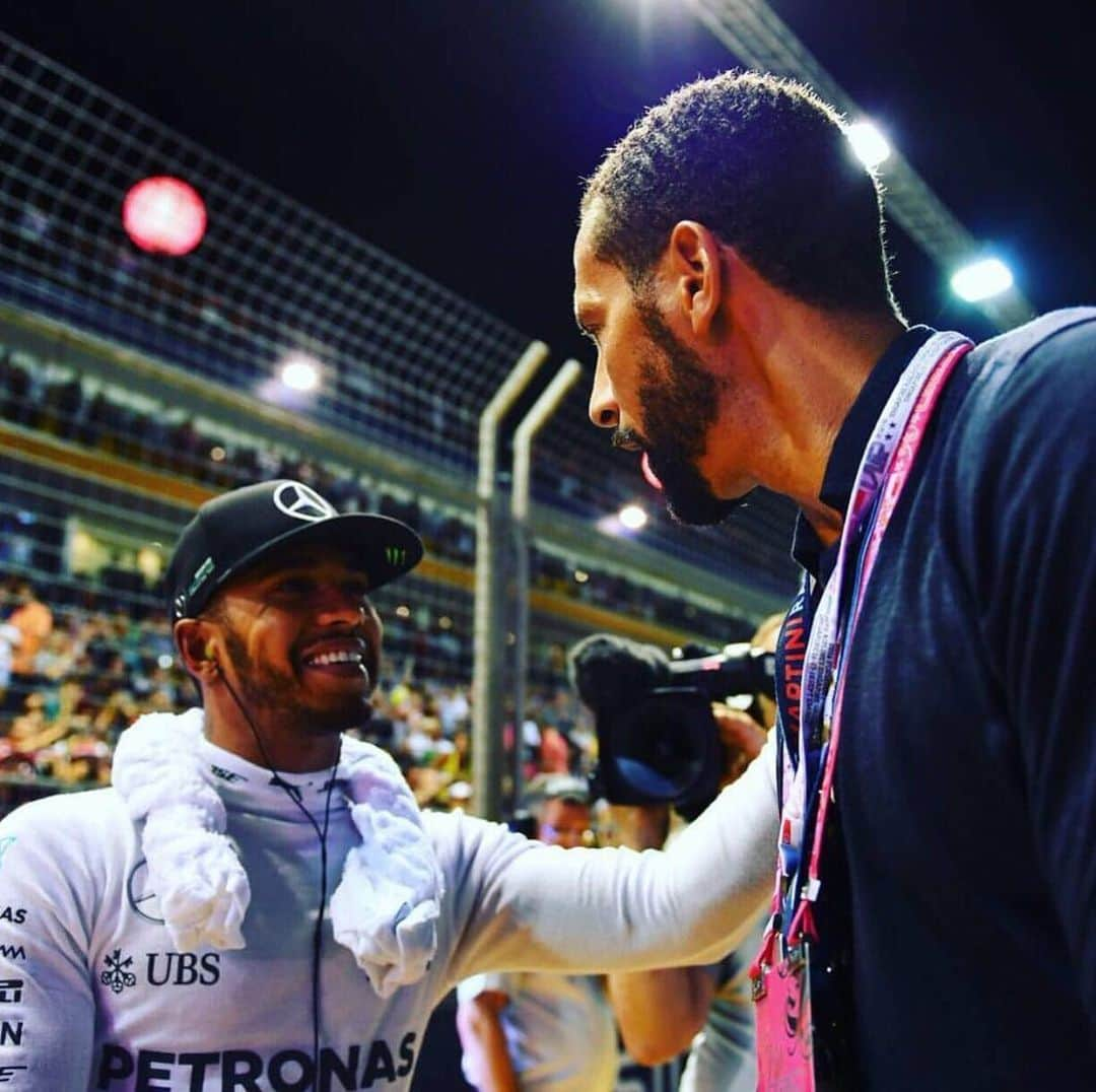 リオ・ファーディナンドさんのインスタグラム写真 - (リオ・ファーディナンドInstagram)「Just watched @lewishamilton drive to his 7th World title 👑  The greatest sportsman this country has ever produced & one of the greatest sportsman ever - no doubts!  And he still has more chapters to come! #TurkeyGP」11月15日 21時29分 - rioferdy5