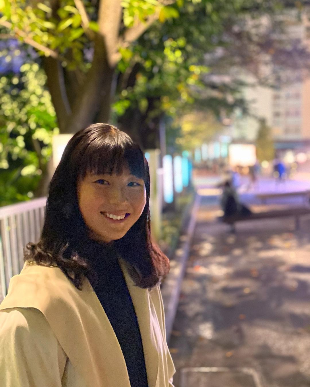 佐藤久真莉のインスタグラム：「だんだん寒くなってきましたね🍃﻿ 今年の冬は久しぶりに日本で過ごしそうです！﻿ ﻿ ﻿ #テニス ﻿ #テニス女子﻿ #テニスウェア ﻿ #プロテニスプレイヤー ﻿ #スポーツ ﻿ #スポーツウェア ﻿ #スポーツ女子 ﻿ #武内総合会計﻿ #富士薬品 ﻿ #アドミラルアスレ﻿ #吉田歯科クリニック ﻿ #ヨネックス ﻿ #professionaltennis ﻿ #tennis ﻿ #tennisgirl ﻿ #tennisplayers ﻿ #sports ﻿ #admiralathletics」