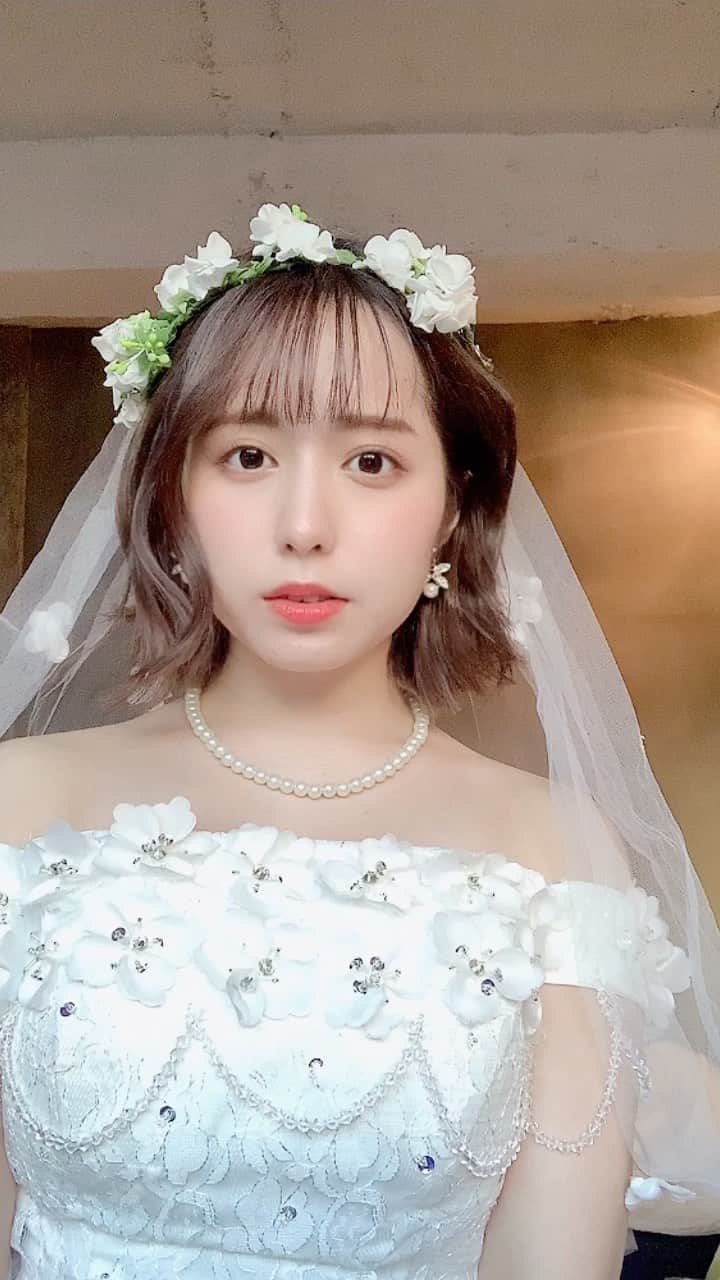 前田美里のインスタグラム：「ウェディングドレス…👰 #ウェディングドレス #撮影 #wedding  #アイドル #櫻坂46 #日向坂46 #ヲタク」