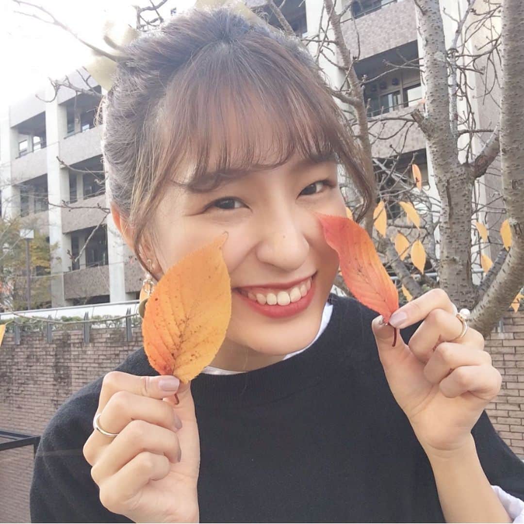 佐藤華純のインスタグラム：「.  【 #撮影 】  今日は、ファイナルイベントのオープニングムービーの撮影をしてきました✌🏻✨  どんなのができるのか、楽しみにしててください！私もワクワク😚  ーーーーーーー【 #みんポチ 】ーーーーーーー  本日も投票お願いします🔥 プロフィールに貼っているURLから、LINE認証をして投票お願いします！  #ミスキャンパス立命館2020 #MCR2020  #立命館 #立命館大学 #京都 #女子大生  #ミスキャン #ミスコン #ファイナリスト  #ポニーテール #ポニーテールアレンジ  #ポニーテール女子 #紅葉」