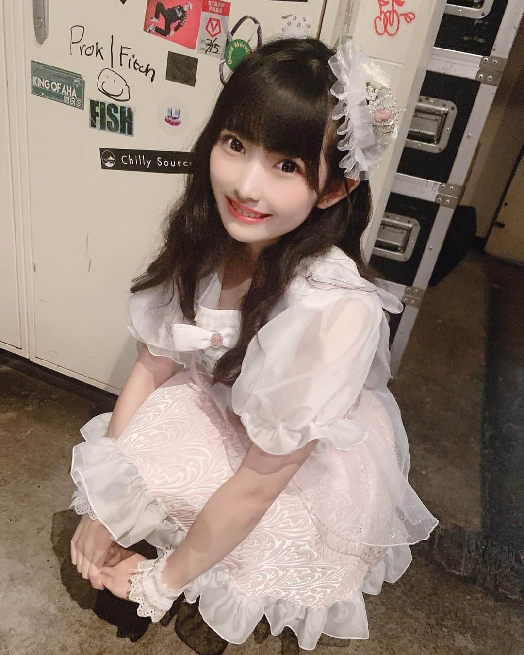 のインスタグラム：「かわいい〜🤍🌸💎 #アイドル #ピンク #水色 #japanesegirl」