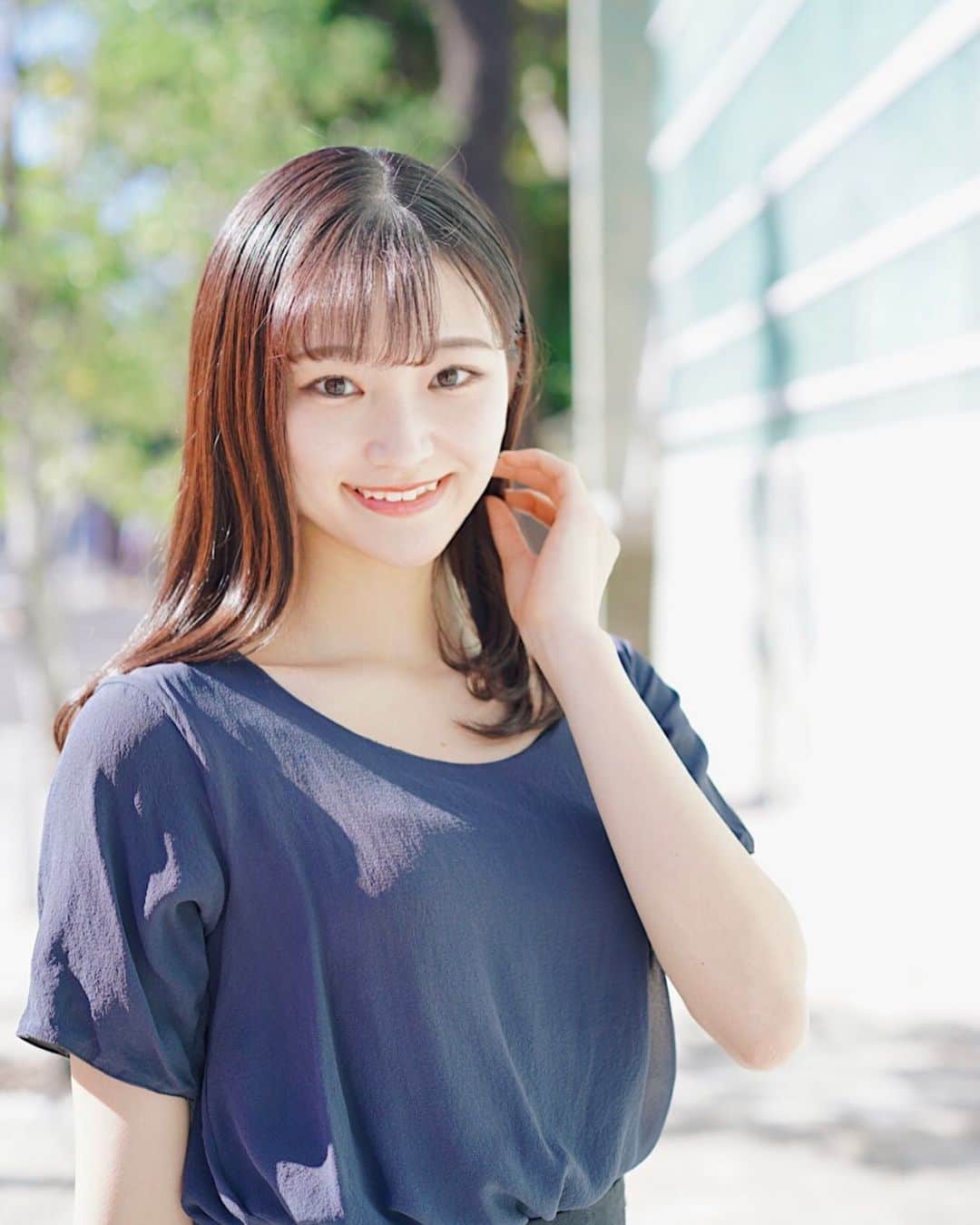 のインスタグラム：「❤︎ 眠っている間に インスタがアップデートされてて 使いづらくなっとる……😵  今日は寒すぎて今季初 裏起毛タイツを履きました😌 写真くらいの薄着をしていた季節がすでに懐かしい😂(笑)  . . #青山学院大学 #女子大学生 #一眼レフ #ポートレート #ポートレート撮影 #ポトレ #被写体 #いいね返し #portrait #as_archive #portraitphotography #as_picture #portrait_mood」