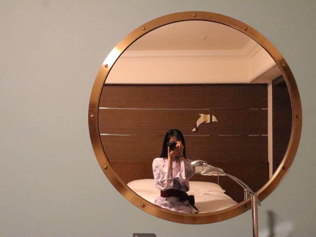 守谷菜々江さんのインスタグラム写真 - (守谷菜々江Instagram)「🐬🐬  #mirrorselfie」11月15日 22時44分 - naaaa_morita2