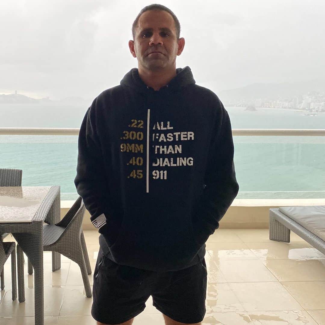 Black Jaguar-White Tiger さんのインスタグラム写真 - (Black Jaguar-White Tiger Instagram)「I never posted this smiling pic of Papa Bear :) Hoody by @nra  #2A」11月15日 23時26分 - blackjaguarwhitetiger