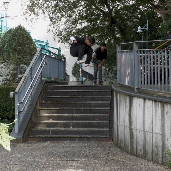 藤沢虹々可のインスタグラム：「@urbanworldseries online street contest is started✨ Please check it my line clip🙏 First opponent my friend @candy_jacobs Check it too!!  #urbanworldseries にてオンラインコンテストが始まりました！ @urbanworldseries からコメントとシェアよろしくお願いします🙇‍♂️  🎥　@pushjiro @shimizukai」