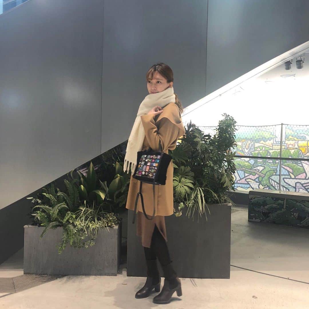 菊池かなこのインスタグラム：「. . . ୨୧┈┈┈┈┈┈┈┈┈┈┈┈┈┈┈┈┈୨୧ #ベルミス #着圧タイツ #ダイエット記録 #自粛太り #美脚 #脚痩せ #骨盤矯正 #セルフエステ #pr」