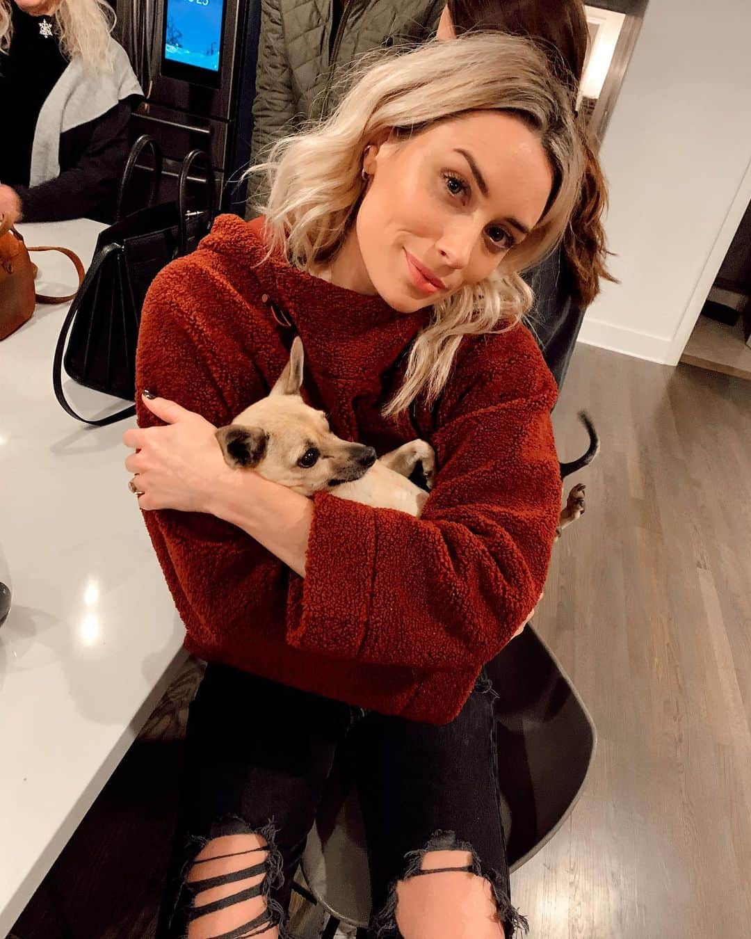 アリエル・ヴァンデンバーグさんのインスタグラム写真 - (アリエル・ヴァンデンバーグInstagram)「Two years ago today, this angel came into our lives! HAPPY 2 YEAR ANNIVERSARY Stinky!!! This first video was taken five minutes after I met you. I was meant to just foster you for a few days...Little did I know that you would become my best friend! I love this dog more than I can even express! I can’t say enough about adopting an older dog. We got Stinky when she was about 8 years old. She was very sick and very scared.  She has come so far and I’m so proud of her! She is so loving and perfect. From her little yawns to her big black eyes, to her guttural grunts,to her gentle heart. I love. You bring me so many smiles and so much joy!  If you are thinking about getting a dog…Please please please consider adopting an older dog. Seriously it’s one of the best decisions I’ve ever made!  I’ll take care of you forever my little baby! I love you I love you I love you! 🐶💕 #adoptdontshop #adopt」11月16日 5時31分 - arielle