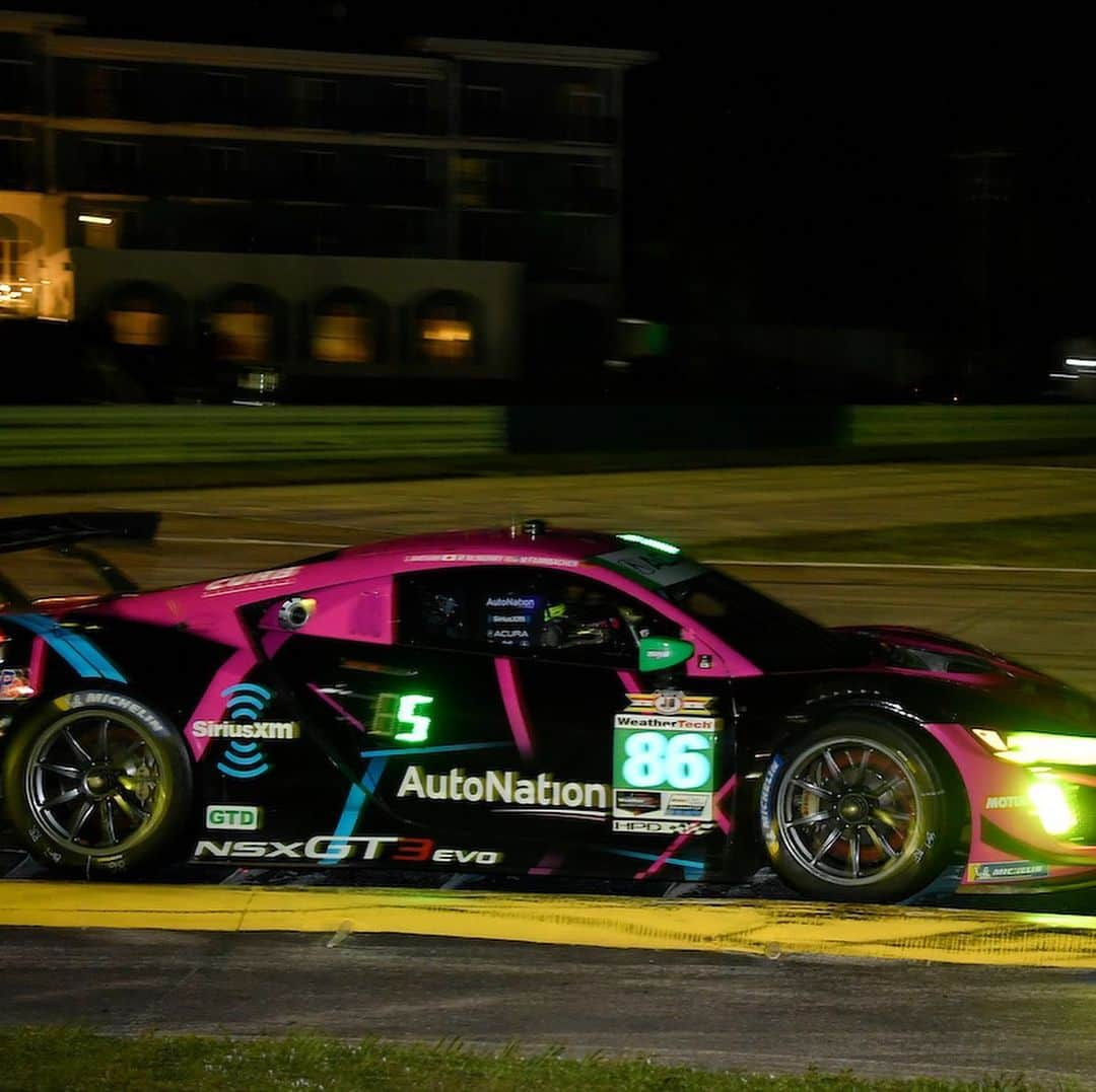 ミシュランさんのインスタグラム写真 - (ミシュランInstagram)「Scenes from an eventful, enjoyable and engaging Mobil 1 Twelve Hours of Sebring, to wrap the 2020 season in a way that fit the year.   Congratulations to all the winners and champions crowned Saturday night in Sebring!   #IMSA #Sebring12」11月16日 0時09分 - michelinusa