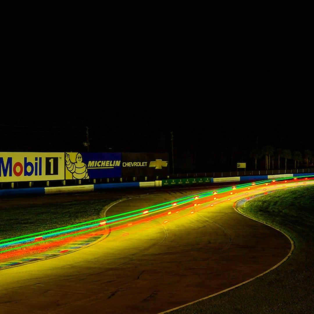 ミシュランさんのインスタグラム写真 - (ミシュランInstagram)「Scenes from an eventful, enjoyable and engaging Mobil 1 Twelve Hours of Sebring, to wrap the 2020 season in a way that fit the year.   Congratulations to all the winners and champions crowned Saturday night in Sebring!   #IMSA #Sebring12」11月16日 0時09分 - michelinusa