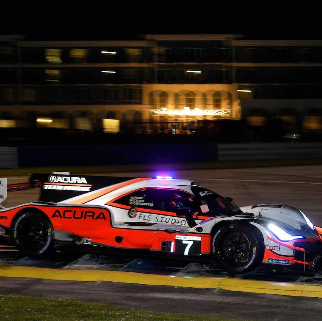 ミシュランさんのインスタグラム写真 - (ミシュランInstagram)「Scenes from an eventful, enjoyable and engaging Mobil 1 Twelve Hours of Sebring, to wrap the 2020 season in a way that fit the year.   Congratulations to all the winners and champions crowned Saturday night in Sebring!   #IMSA #Sebring12」11月16日 0時09分 - michelinusa