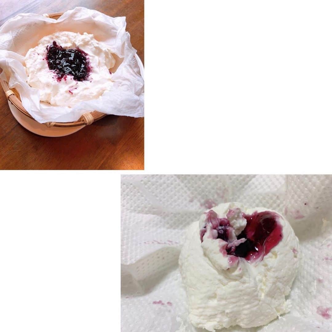 加藤里奈（カトリーナ）さんのインスタグラム写真 - (加藤里奈（カトリーナ）Instagram)「みきママのゆるメシ👩🏼‍🍳 「材料2つでなんちゃってレアチーズケーキ」🧀  上→みきママの公式レアチーズケーキ 下→私のレアチーズケーキ  水分をしっかりきると 見事にレアチーズケーキの味に✨  レシピはみきママのインスタと @mikimama_official  番組HPに載ってます😉👍 https://radichubu.jp/katorina/contents/id=34130&contents_type=359  放送はこちらから↓ http://radiko.jp/share/?t=20201115130000&sid=CBC  修行は続く💁🏻‍♀️  #みきママ #みきママのゆるメシ #レアチーズケーキ #レアチーズ #簡単レシピ #ヨーグルト #ヨーグルトケーキ #ヨーグルトレシピ #おうち時間 #おうちカフェ #おうちおやつ #ヘルシーメニュー #ヘルシーレシピ #料理 #料理初心者 #料理記録 #ダイエットメニュー #ダイエットレシピ #ヨーグルト好き #yoghurt #healthyfood #ヘルシースイーツ #低カロリー #ダイエット #料理上手になりたい #おうちごはん部 #デザート #デザート作り #簡単お菓子 #ヘルシーおやつ」11月16日 0時33分 - rinakatoktriiina