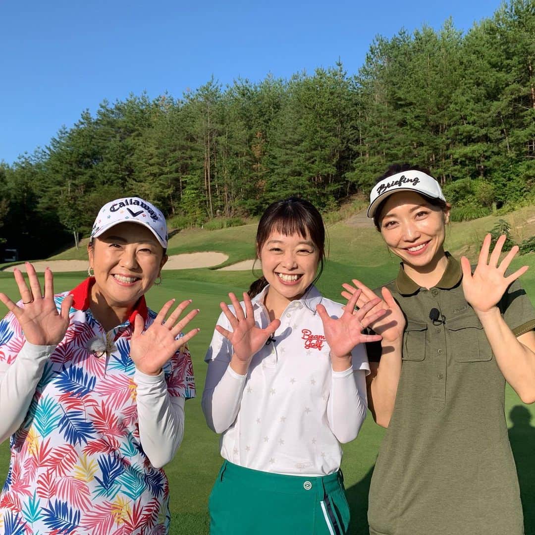 佐伯三貴のインスタグラム：「☆ご報告☆  現在テレビ新広島（TSS）様にて 毎週土曜日午前11:35〜11:50に放送中の  『Turf&Trip』ゴルフと旅の番組が！  なんと！！  ゴルフネットワークにて放送決定😆🙌  第1話　12/1（火曜日） 22:30〜22:45  にて🥰  広島県のゴルフ場やゴルフ場から近い観光スポットへ旅をするとても楽しい番組なので皆様是非ご覧下さい😊」