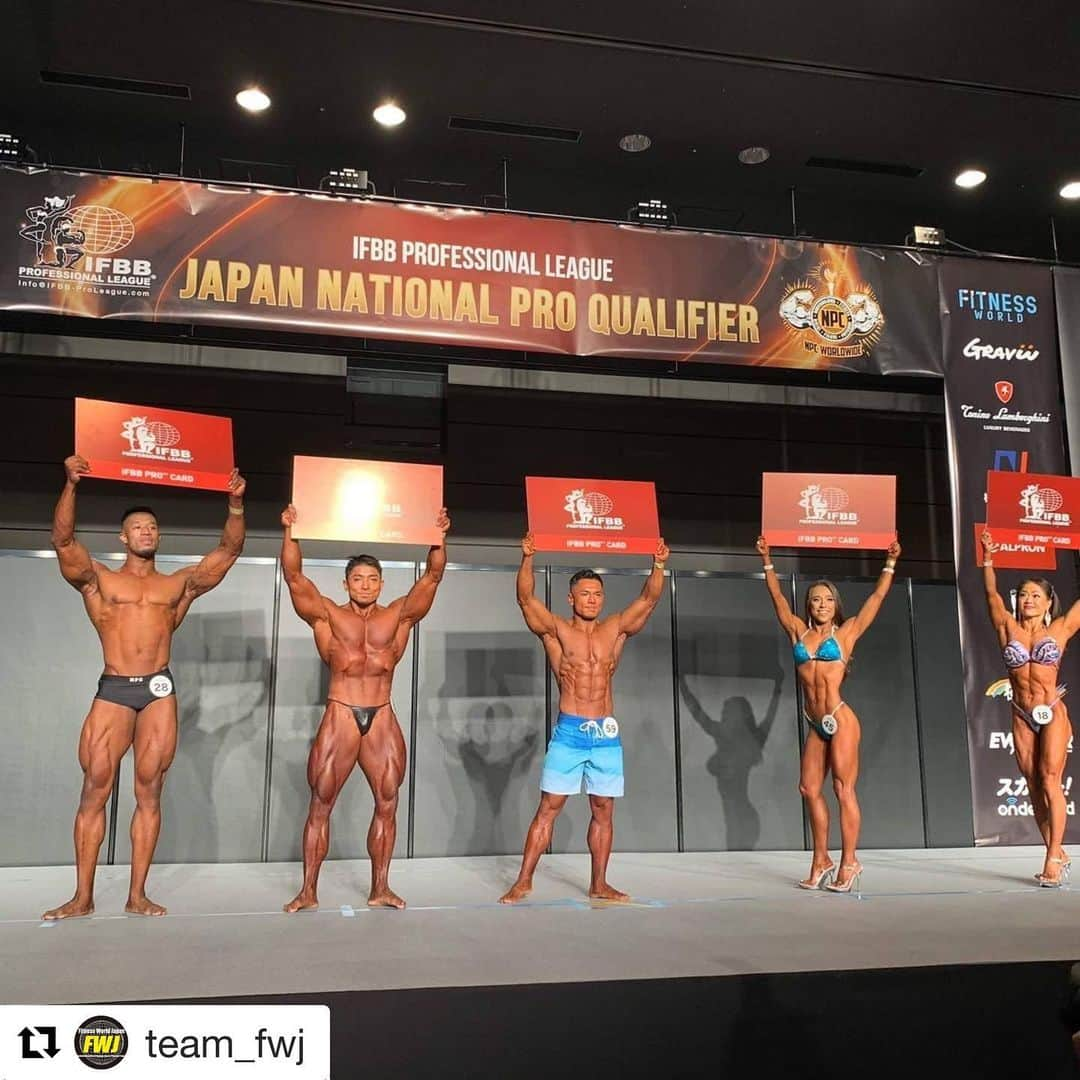 Hidetada Yamagishiさんのインスタグラム写真 - (Hidetada YamagishiInstagram)「Welcome to #ifbbpro !  #Repost @team_fwj with @get_repost ・・・ NEWプロ誕生‼ 昨日開催されました 『IFBB PROFESSIONAL LEAGUE JAPAN NATIONAL PRO QUALIFIER』で 新たに5名の選手が IFBB PRO CARD獲得しました。  ～BIKINI～ 『Nishide Dundore HikaruSarah』 @hsnd_bikini ～FIGURE～ 『Tanaka Minako』 @minako_ifbbpro ～MEN’S PHYSIQUE～ 『Hirokawa Shoichi』 @sho.hirokawa ～CLASSIC PHYSIQUE～ 『Nagashima Eugene』 @eugene_d_nagashima ～BODYBUILDING～ 『Furukoshi Kei』 @kakarot_56  Congratulations‼ おめでとうございます‼  本日、パワーハウスジム トウキョウジャパンにて プロ調印式が行われました。  これからは 『IFBB PROFESSIONAL LEAGUE』という 世界中でも限られた プロ選手のみ出場が許される ステージとなります。  そのステージで輝けるよう IFBB PROFESSIONAL LEAGUE での活躍を期待しております。  今大会出場された 全ての選手に敬意を表します‼ ご来場頂きました皆様 ご協賛頂きました企業様 誠にありがとうございました！  次回IFBBプロを目指す選手は 2021年 5/22（土）開催予定 HIDETADA YAMAGISHI IRIS KYLE JAPAN CLASSICとなります。  【その他のお知らせ】 ■11/29『CRONOS CUP』 ・選手受付締め切り(制限人数に達しました） ・観戦チケット11/19発売開始予定 https://fwj.jp/contest/cronos-cup-2020/  ■12/6『WORLD LEGENDS CLASSIC』 ・選手受付締め切り(制限人数に達しました） ・観戦チケット11/26発売開始予定 https://fwj.jp/contest/wlc-2020/ . ★FWJオフィシャルショップ. ここでしか買えない商品多数あります. IFBB PRO クオリファイスペシャルセール開催中‼ 全品10％OFF @graviiofficial. . ■FWJ公式YOUTUBEチャンネル. https://www.youtube.com/channel/UCgpEJJ34WXYJJDQ3QOH6EKg. ■FWJカード更新受付中‼. https://fwj.jp/information/17710/. ■FWJ/NPCJオフィシャルフォトショップ https://www.photoreco.com/npcj. ■雑誌フィットネスワールド https://gravii.jp/?mode=cate&cbid=2462271&csid=0 . ～～～～～～～～～～～～～～. よくある質問– FAQ. https://fwj.jp/faq/. ～～～～～～～～～～～～～～. .#FWJ #Fitness_World #NPCJ #GRAVII #スカパー!オンデマンド #POWERHOUSEGYM_TOKYO_JAPAN #ポージング #PHYSIQUE #BIKINI #FIGURE #BODYBUILDING #フィットネス #スポーツモデル #モノキニ #HIDETADA_YAMAGISHI #iriskyle #NPC #EVOLGEAR #CRONOS #IZMO #Vogue #healthy__bronze #Y4GYM #Nutrakey #Medvigilance」11月16日 0時48分 - hideyamagishi