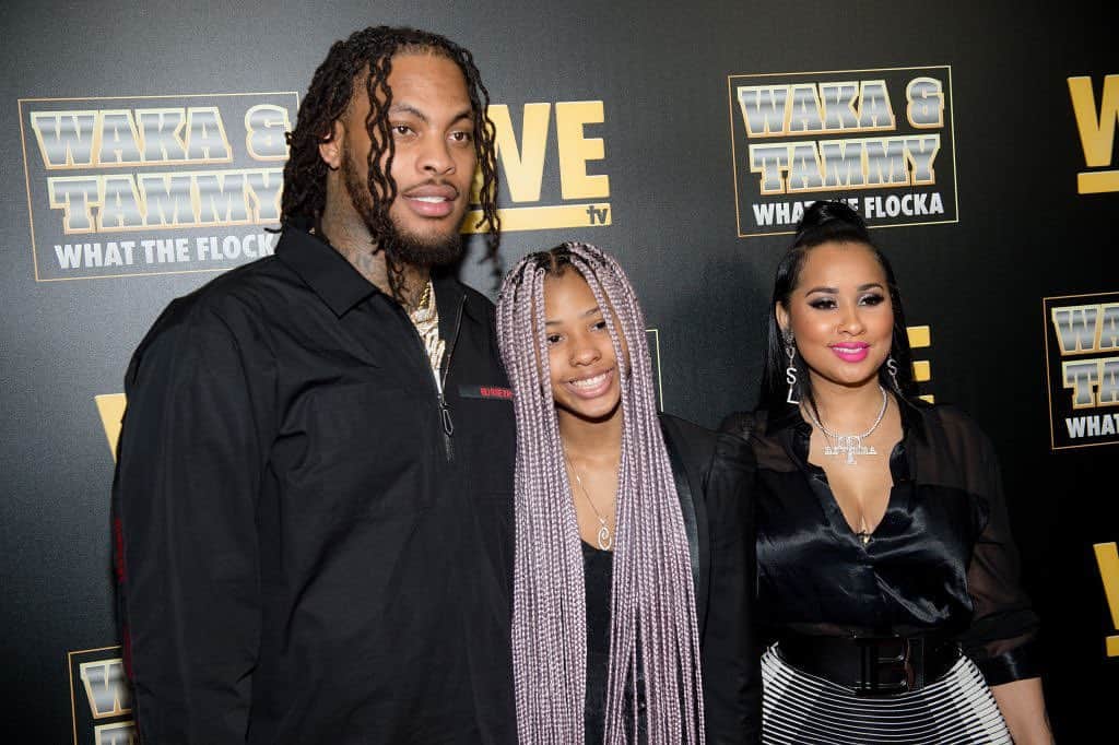 ワカ・フロッカ・フレイムのインスタグラム：「Family over everything #wetheflockas」