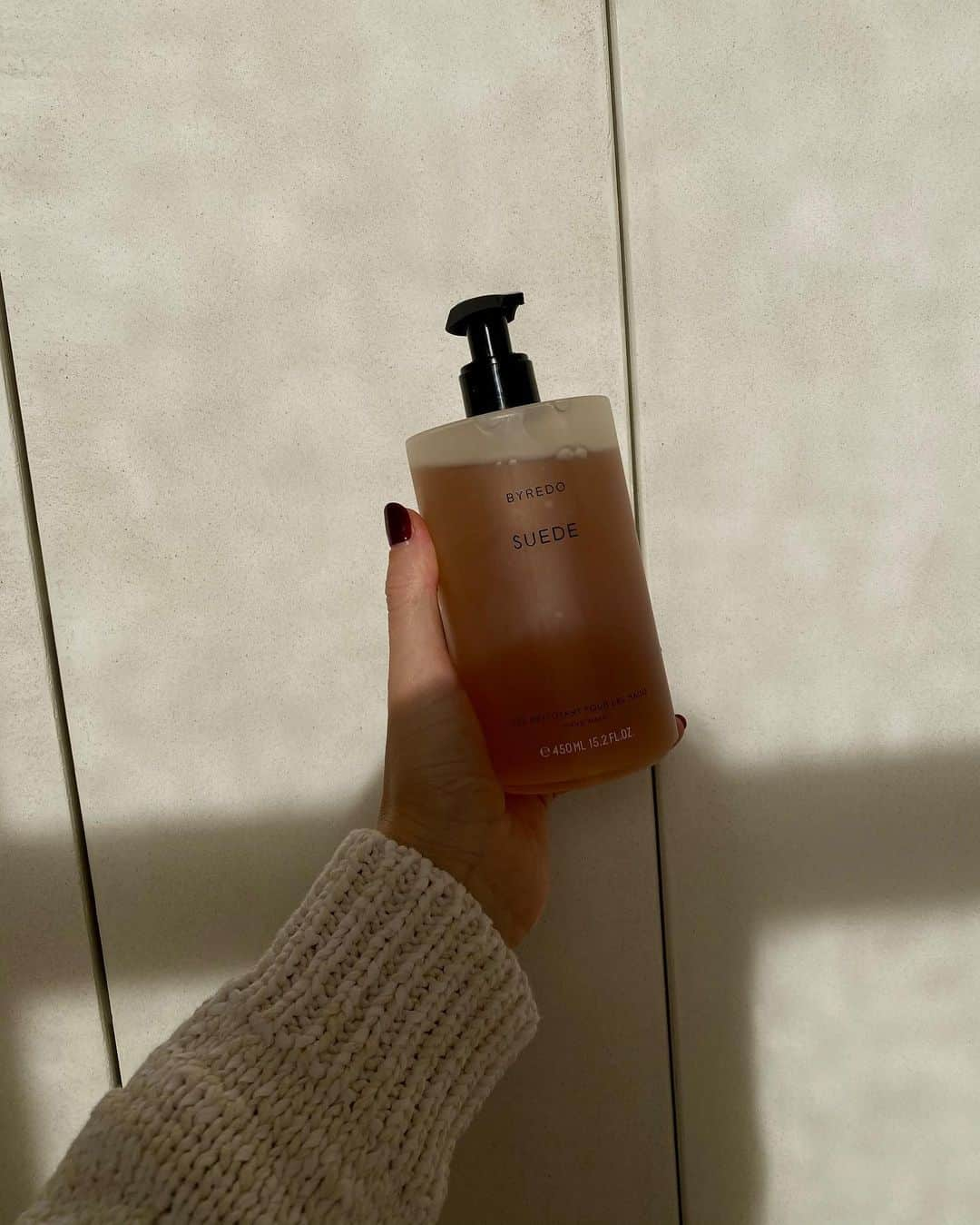 ロージー・ハンティントン＝ホワイトリーさんのインスタグラム写真 - (ロージー・ハンティントン＝ホワイトリーInstagram)「Heaven scent @officialbyredo」11月16日 1時53分 - rosiehw