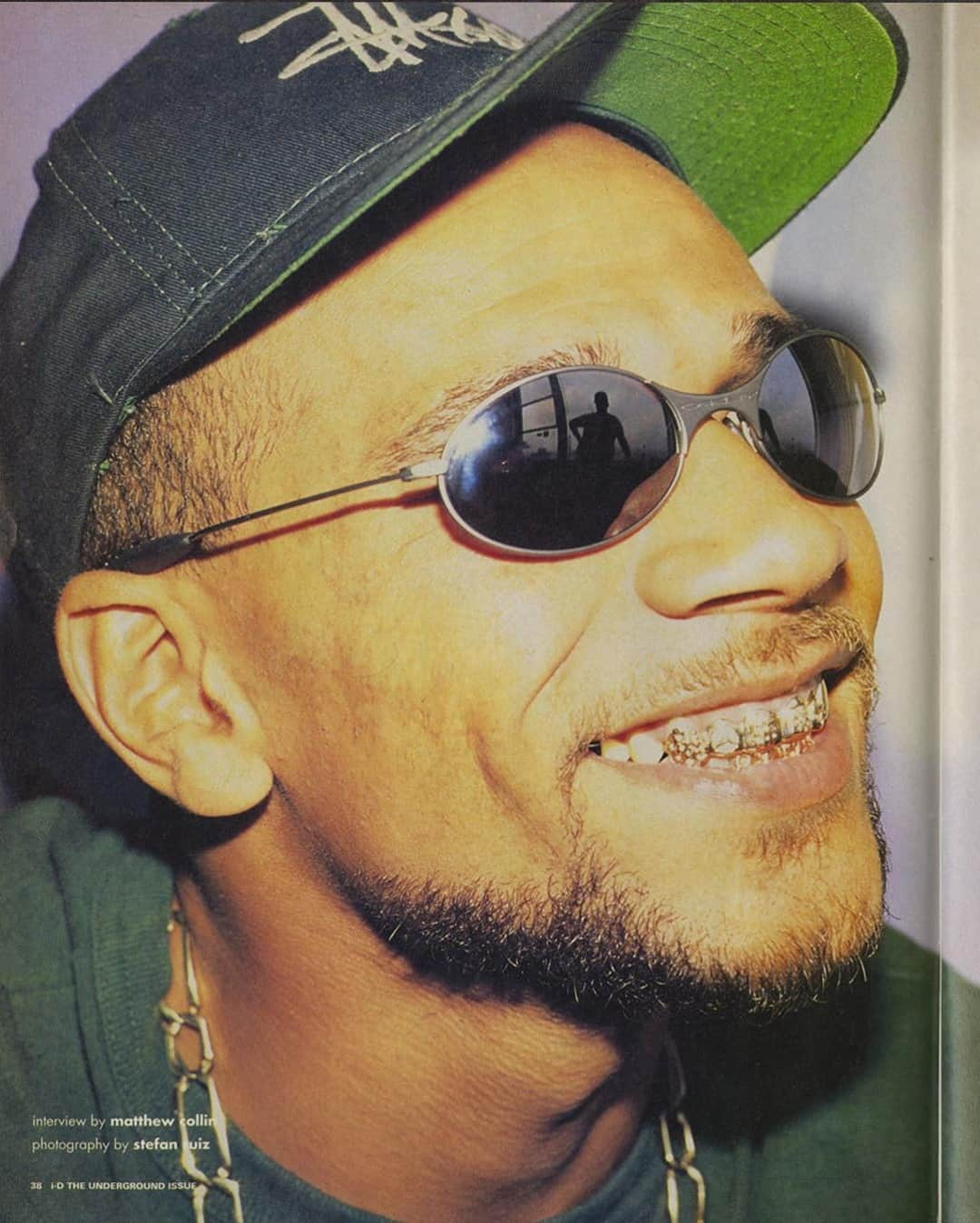 i-Dさんのインスタグラム写真 - (i-DInstagram)「Jungle pioneer and Stüssy’s biggest fan @mrgoldie lit up the 90s with his gold teeth and chains. 🌟⁣⁠ ⁣⁠ At the link in bio we look at the 7 most iconic style moments from one of streetwear's true originators.⁣⁠ ⁣⁠ [The Underground Issue, No 134, November 1994]⁣⁠ .⁣⁠ .⁣⁠ .⁣⁠ Text @frankie__dunn⁣⁠ Photography @stefanruizphoto⁣⁠ #Goldie #Stussy」11月16日 2時02分 - i_d