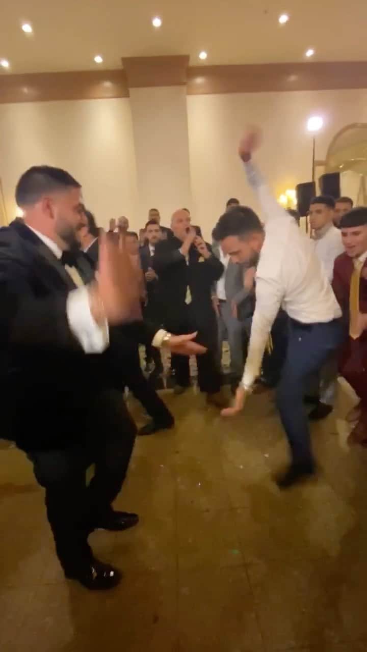 Anwar Jibawiのインスタグラム：「I miss weddings 🙁」