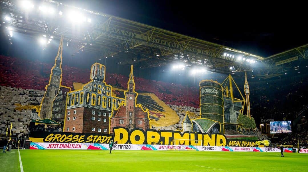 ボルシア・ドルトムントさんのインスタグラム写真 - (ボルシア・ドルトムントInstagram)「Große Stadt, mein Traum. #Dortmund」11月16日 2時54分 - bvb09