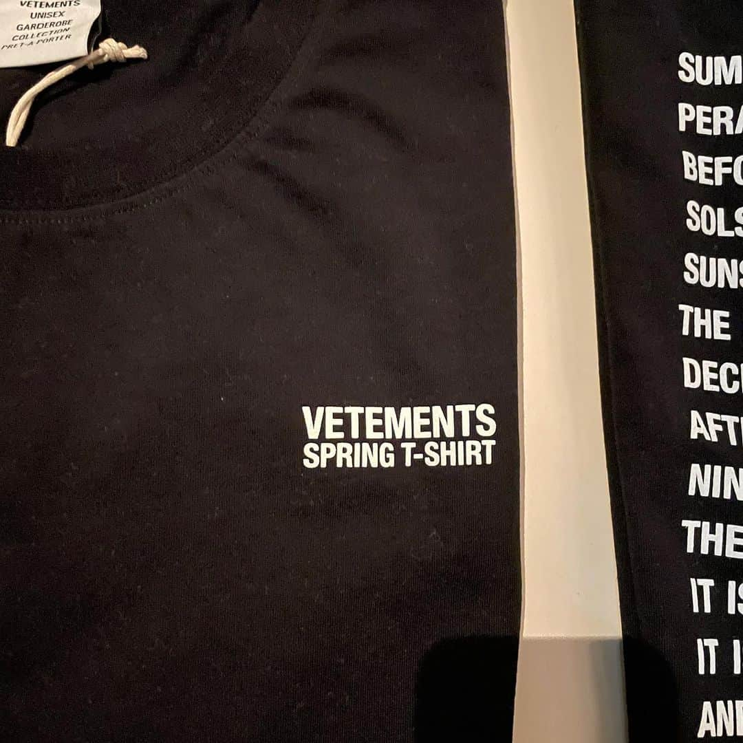 藤原ヒロシさんのインスタグラム写真 - (藤原ヒロシInstagram)「@vetements_official の四季。 @selectshop_adelaide  @fsotemachi だけ。 僕は冬が好き。」11月16日 3時00分 - fujiwarahiroshi