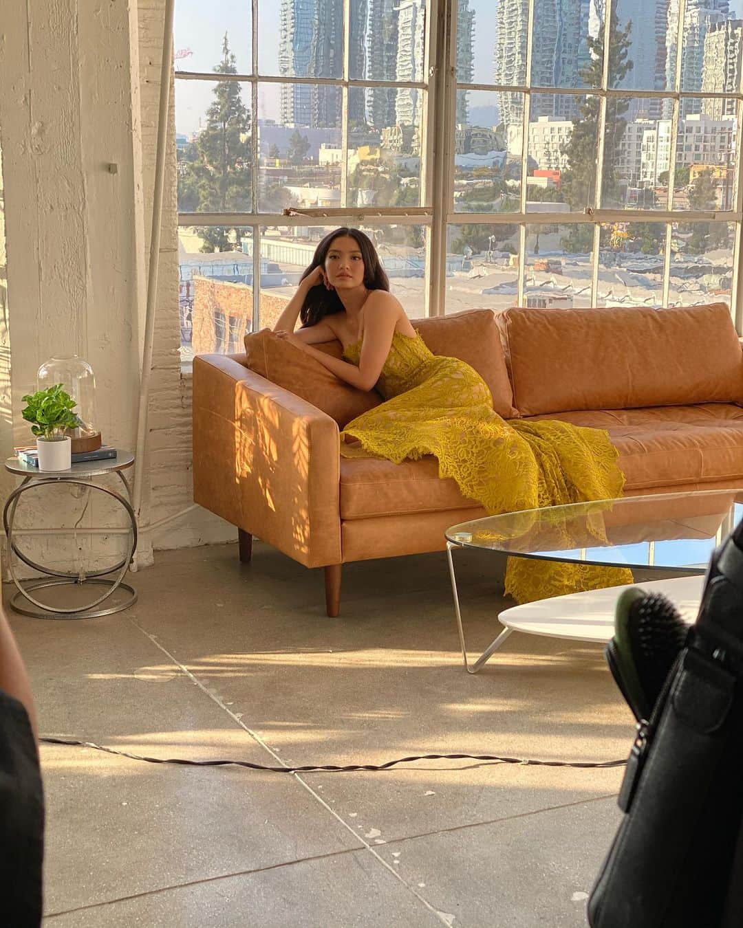 ラライン・シャーのインスタグラム：「Behind the scenes 📸」
