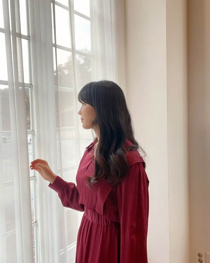 イ・ユリのインスタグラム：「#이유리#촬영중 📸📸」