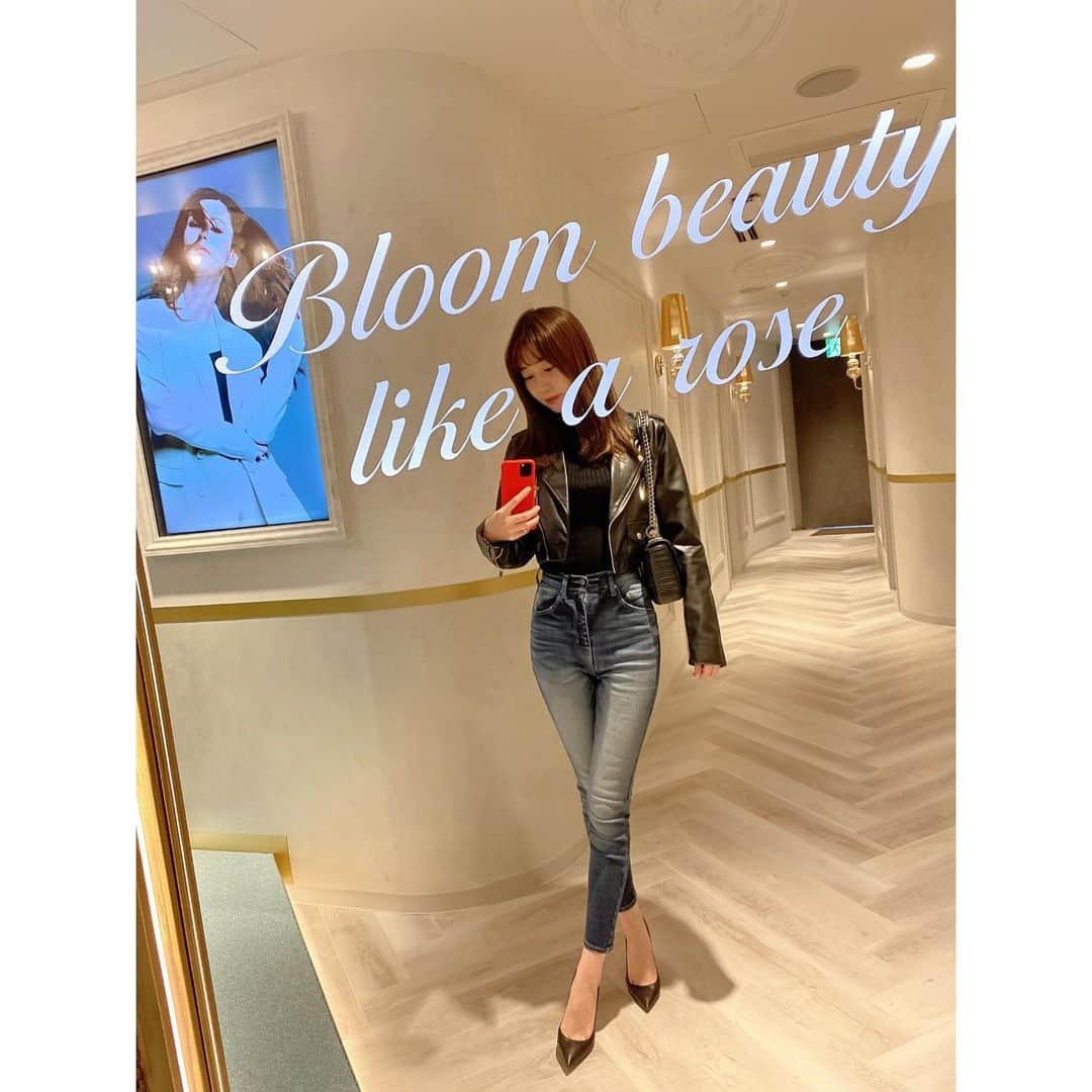 堀尾実咲のインスタグラム：「@haab_dream にて美容メンテナンスしてきたよ☺️  月いちハイフ🌟  即効性あって すぐ小顔になれるから すっかり虜だ😍  おすすめ美容🤍  #美容 #美容外科 #美容クリニック #美容メンテナンス #beauty #ハーブビューティークリニック  #haabdream #haabbeautyclinic #haab #ハイフ #小顔」