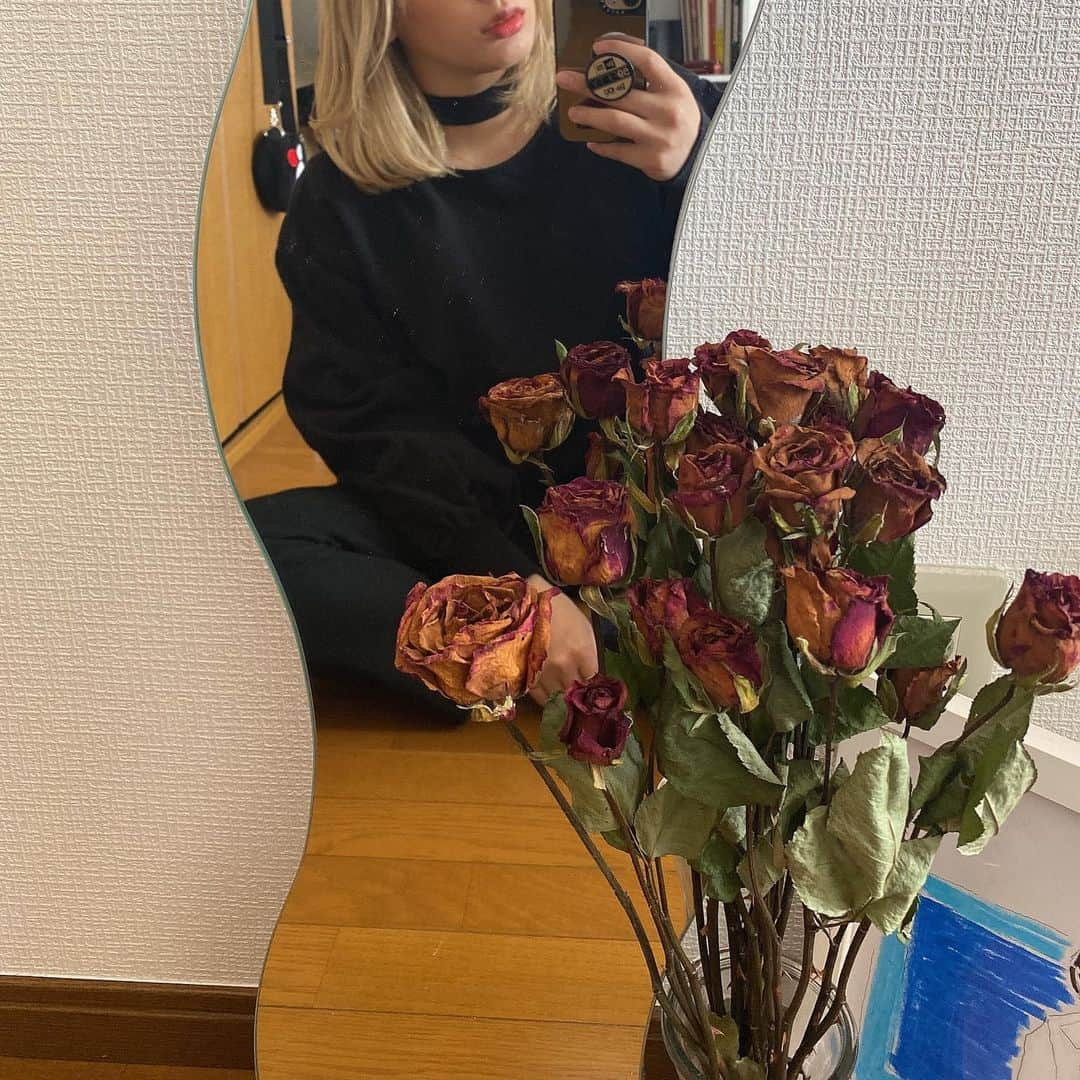 acaneさんのインスタグラム写真 - (acaneInstagram)「・ 🥀🥀🥀」11月16日 13時38分 - acane0129