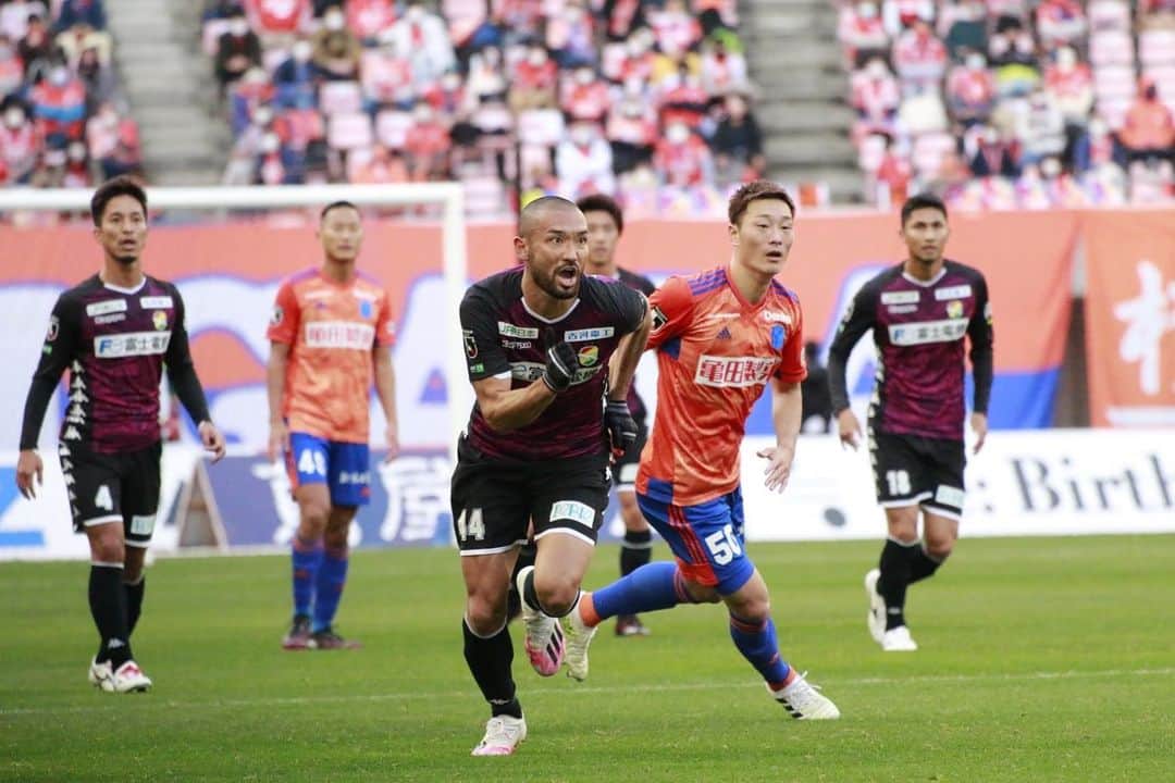 のインスタグラム：「昨日も応援ありがとうございました！！ 次もホームで勝ちましょう！！👍」