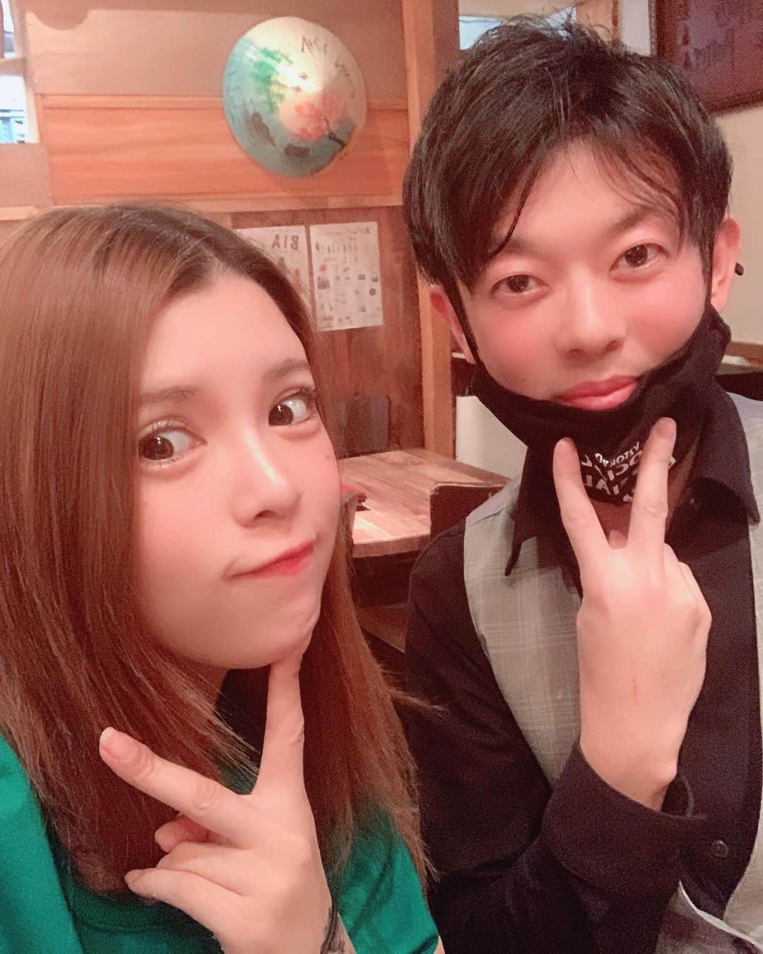 坂口杏里のインスタグラム：「コメント、 ストレス溜まるから  フォロー中の人 だけにしました。  なにかあればこちらで対応します。 非通知、ただ話したいだけ、意味のない電話は即切ります。  09054307175 ↑何かあればこちらまで！ Bar Cachette (カシェット) 東京都新宿区歌舞伎町2-11-7 メトロビル4階 営業時間 1:00～7:00」