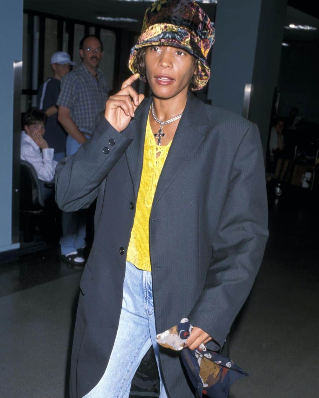 Nylon Magazineさんのインスタグラム写真 - (Nylon MagazineInstagram)「#WhitneyHouston was a superstar and she had the fashion to match. At the link in bio, look back at her best '90s fashion moments.⁠⠀ [Getty]」11月16日 7時02分 - nylonmag