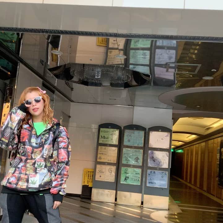 坂口杏里のインスタグラム：「メト2、 おすすめ物件です🙆‍♀️‼️ しゃーなしの宣伝です 帰宅。ちなみに仕事終わりです。今日も飲みました。 とてもじゃないけど眠いですがメト2見たらなんか一瞬治りましたが、気持ち悪いんで寝ます。」