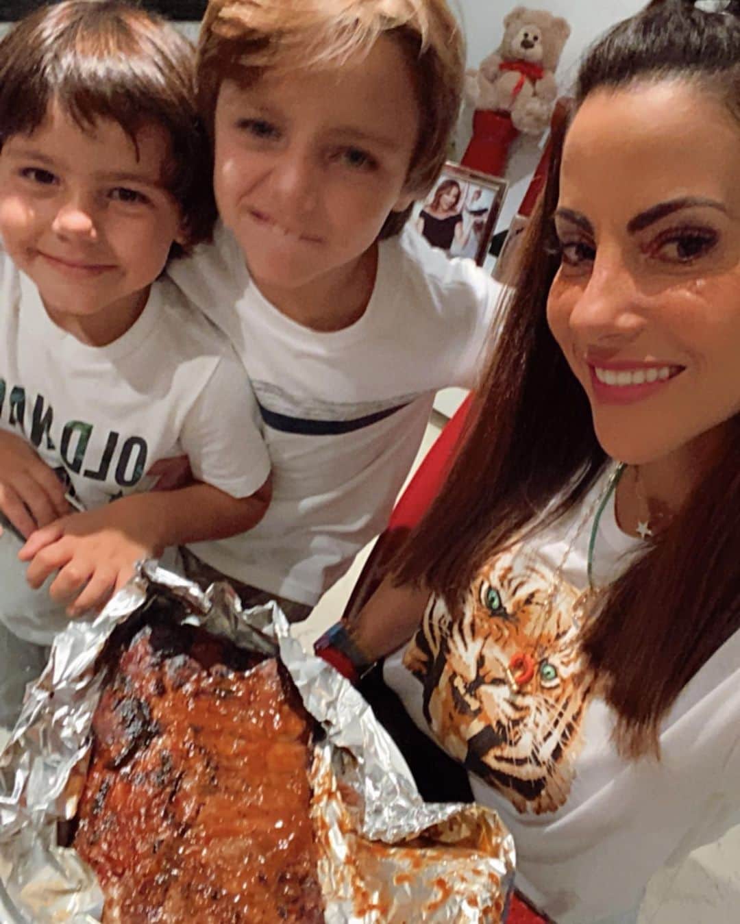 のインスタグラム：「Nos encanta usar esta aplicación es súper sencilla y tiene maravillosas opciones !  Para mi que no soy muy tecnológica jajaja 😂 desliza  @pedidosya.vzla     👇🏼Aquí les dejo los pasos 👇🏼 *PASOS* Paso 1. Abre  la aplicación de PedidosYa y entra en la seccion MIS CUPONES Paso 2. Colocar el código de descuento Paso 3. Selecciona tu lugar favorito que acepte cupones (OJO: debes elegir un método de pago para continuar) Paso 4. Antes de hacer pedido hacer click en agregar cupón Aprovecha y disfruta que tiene tiempo limitado!! _(Solo es válido en tu 1ra compra, sin mínimo de compra, vencen pronto)_   Mi código de descuento te rebajará 7$ en tu compra sin un mínimo de monto en la primera. Tienes chance hasta mañana   CÓDIGO PY-PAULA7  @pedidosya.vzla @pedidosya.vzla   #disfruta #pizzas #sushi #costillas #galletas #pollo #poke」
