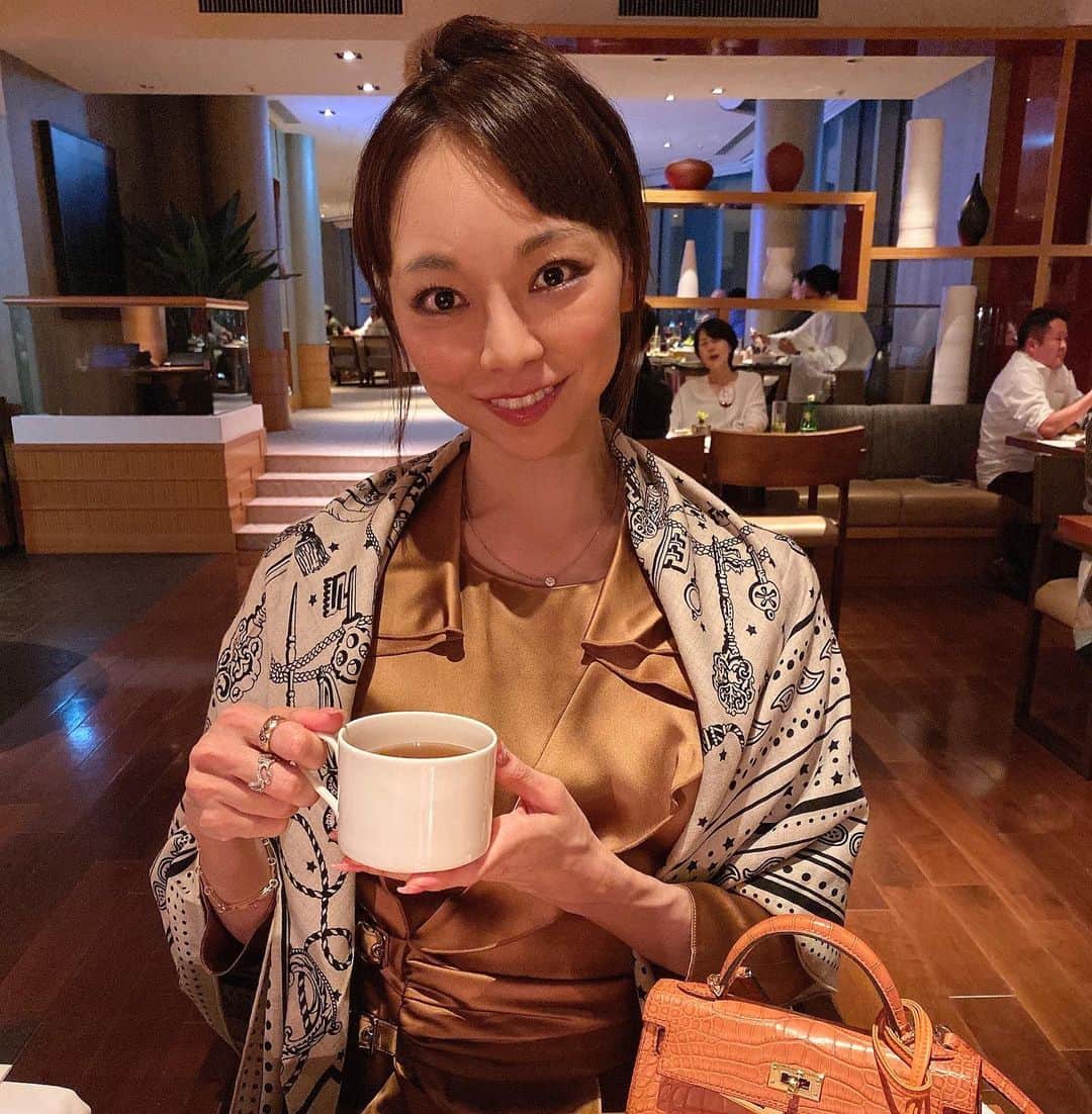 上野水香さんのインスタグラム写真 - (上野水香Instagram)「Meeting for next year project ☺️ @imperialhotel_jp_official   来年のとあるプロジェクトの打ち合わせ。 #スヌーピーアフタヌーンティー が可愛すぎました😍  いい仕事ができますように！！  皆様良き1週間を💗」11月16日 9時11分 - mizukaueno