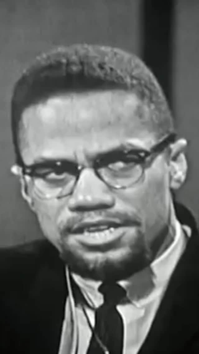 コモンのインスタグラム：「"You're not supposed to be so blind with patriotism that you can't face reality. Wrong is wrong, no matter who says it." Malcolm X.」