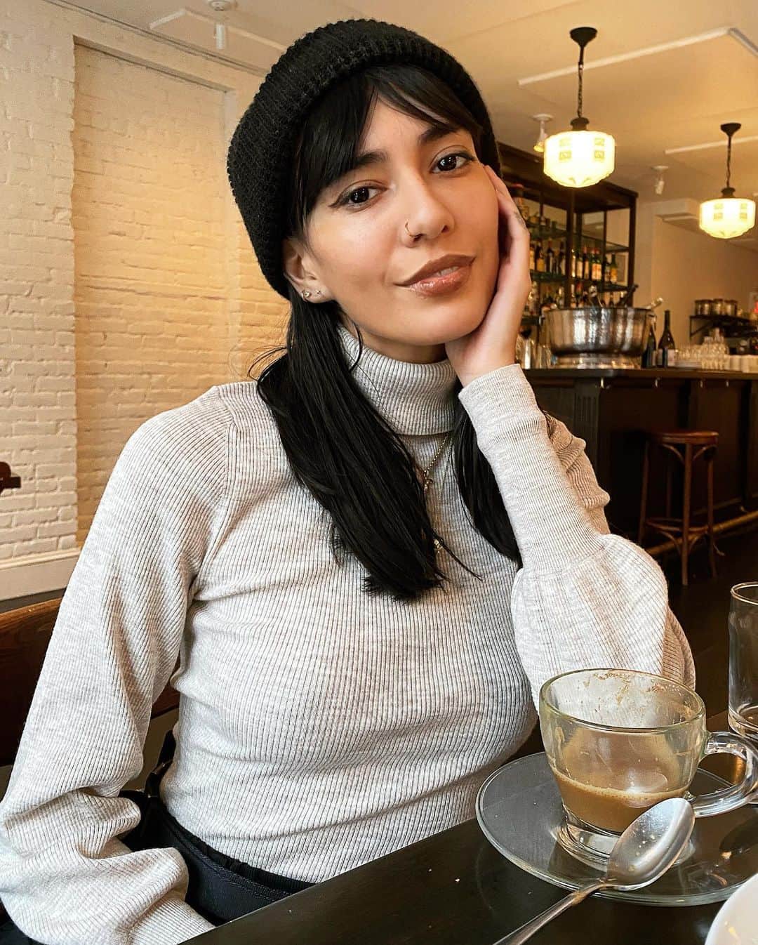 Janice Griffithのインスタグラム：「POV: i am telling you all of the disgusting things i’m thinking about at breakfast」