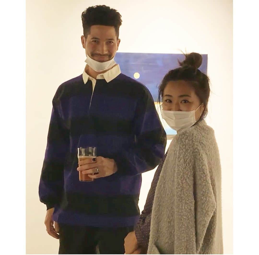 永瀬沙世のインスタグラム：「アトリエシェア仲間、さかちゃんの展示。 オライオンは、海外のアート賞にエントリーするときに困っていたら英訳を手伝ってくれた、 warm-heartedな二人と。  TRANK HOTELで23日まで。」