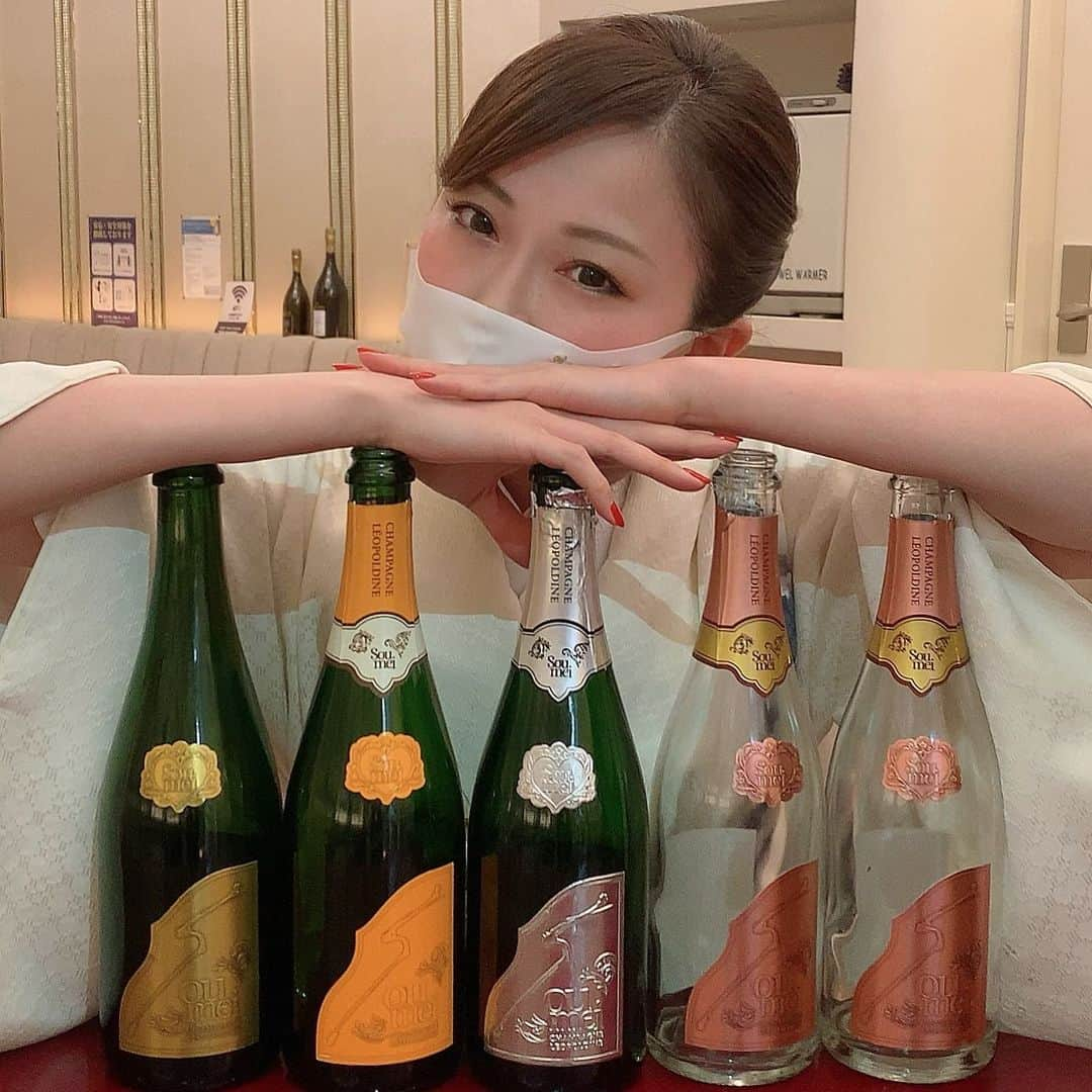 一ノ瀬瑞帆さんのインスタグラム写真 - (一ノ瀬瑞帆Instagram)「ちゃあさん、お誕生日お祝いありがとうございました🥂💕本当に本当に感謝です！💕 #銀座 #clubnanae #お誕生日イベント #シャンパン #ソウメイ #ソウメイジャパン」11月16日 10時54分 - mizuho.bakuchan