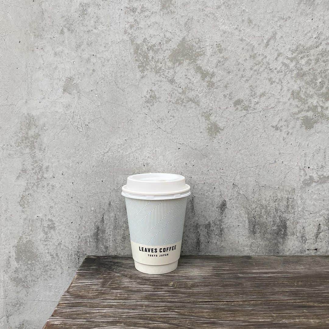 長谷川あやさんのインスタグラム写真 - (長谷川あやInstagram)「☕️☕️☕️#leavescoffeeapartment#cafe#coffee#kuramae ・ ・ ・ 最近蔵前カフェ巡り再開した👧💓」11月16日 10時55分 - ayasuke_0516