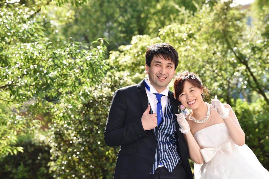 di grado dolce津のインスタグラム：「@dolce_tsu_heiankaku﻿ ﻿ ﻿ 青空とチャペルの珍しいお写真を、 #ディグラードドルチェ津 で残しませんか？  ⿴⿻⿸フォト婚プラン⿴⿻⿸  平日 ☞﻿ドレス1点 ￥100,000ｰ 土日祝☞﻿ドレス1点￥133,000ｰ  平日☞和装1点￥138,000ｰ 土日祝☞﻿和装1点￥170,000ｰ  平日☞﻿和洋2点￥189,000ｰ 土日祝☞﻿和洋2点￥244,000ｰ  平日の方がお得にお写真残せます⸜❤︎⸝‍﻿ ご予約お待ちしております👰🤵﻿ ﻿ 👉お問い合わせは、TEL 0120ｰ4122ｰ07﻿ 👉他のフェアを見たい方は、プロフィール欄のリンクより﻿ 👉またネット検索｢ディ・グラード・ドルチェ津｣﻿ ﻿ ぜひ#ディグラードドルチェ津 へお越しください。﻿ ﻿ ﻿ ﻿ ﻿ 🌱おすすめブライダルフェアはこちら🌱﻿ ﻿ 【挙式イメージ再現】ドレス着用◎階段入場リハーサルフェア﻿ ﻿ 👰🏻ドレス試着体験フェア🤵🏻 ﻿ 実際にウエディングドレスを試着して、披露宴会場にて階段入場体験できます👠﻿ 当日のイメージができる+衣裳試着ができる欲張りフェア👗﻿ ﻿ おふたりの「来てよかった」が見つかる、﻿ はじめての見学にはピッタリの式場フェア⭐﻿ ﻿ ◆日程◆11月🌙﻿ 21(Sat)22(Sun)﻿ 28(Sat)29(Sun)﻿ ﻿ ◆時間◆（3部制・要予約・無料）﻿ 第1部　9：30～12：30﻿ 第2部　10：00～13：00﻿ 第3部　11：00～14：00﻿ ﻿ ■相談会■﻿ おふたりの気になる、わからない、不安なこと解決💡﻿ やりたいことなどイメージがふくらむようご提案﻿ ﻿ ■お見積り■﻿ おふたりが挙げたい結婚式にどれくらい費用がかかるかわかりやすくご案内📄﻿ ﻿ ■会場見学■﻿ 1日1組貸切のウエディングステージもじっくりと体感！﻿ 煌く光と水の流れが心地よいスカイチャペル💒﻿ 温かみと厳かさの風合いが人気のクラシカルチャペル﻿ 白の御影石が映えわたる神殿🌿﻿ ドルチェ津の魅力がつまった1日1組貸切のウエディングステージを確認﻿ ﻿ ﻿ ﻿ #ドルチェ津﻿ #ディグラードドルチェ津 #ウエディング﻿ #結婚式﻿ #結婚﻿ #プレ花嫁﻿ #プレ花嫁卒業﻿ #卒花嫁﻿ #2020春婚﻿ #三重のプレ花嫁さんと繋がりたい﻿ #チャペル挙式﻿ #試着フェア﻿ #三重試着フェア﻿ #wedding﻿ #photo﻿ #weddingphoto﻿ #photowedding ﻿ #instawedding﻿ #instaphoto」